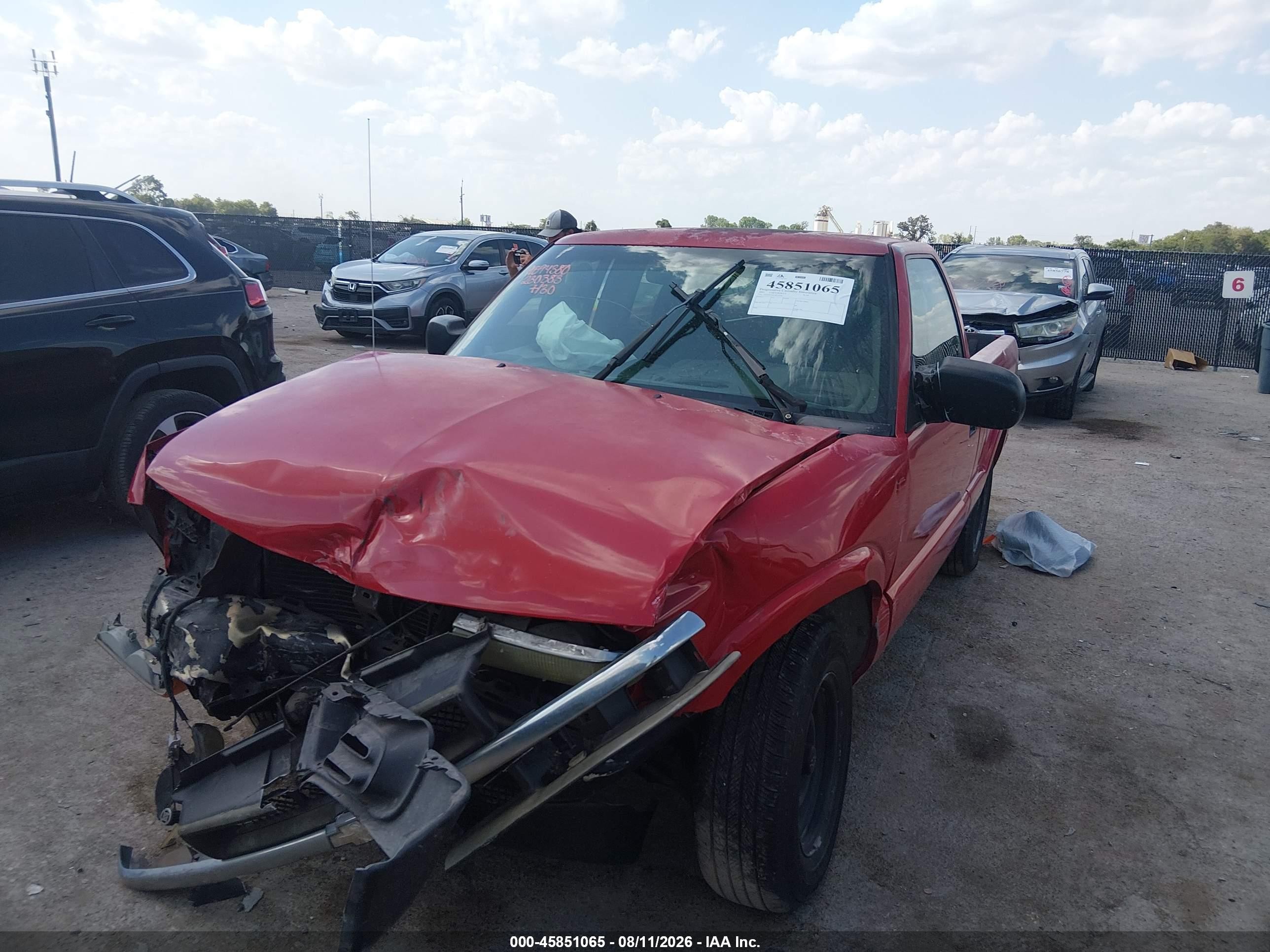 2003 Chevrolet S-10   Красный vin: 1GCCS14H238230383