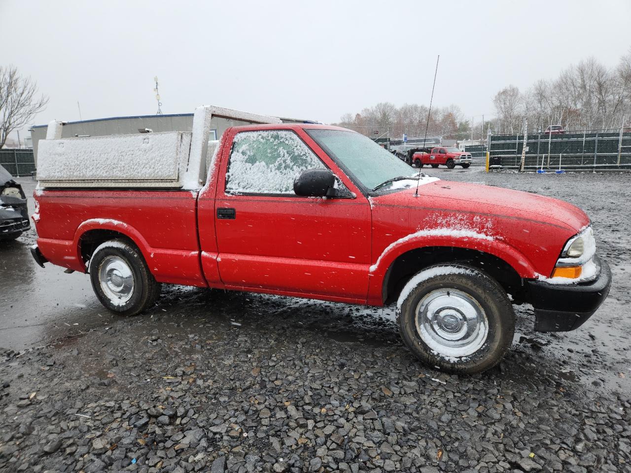2003 Chevrolet S Truck S10 Red vin: 1GCCS14H338231087