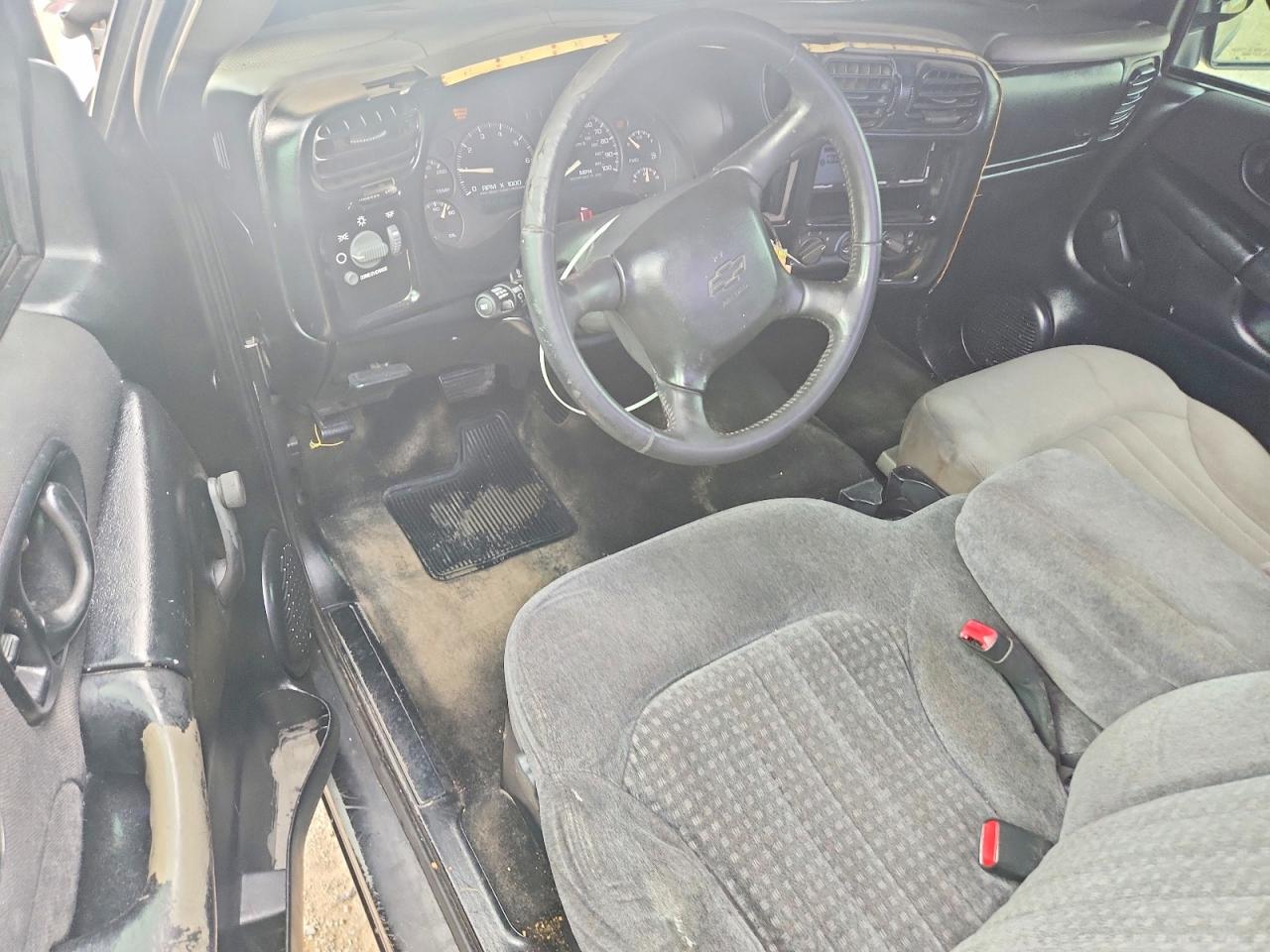 2003 Chevrolet S Truck S10 Black vin: 1GCCS14H438123321