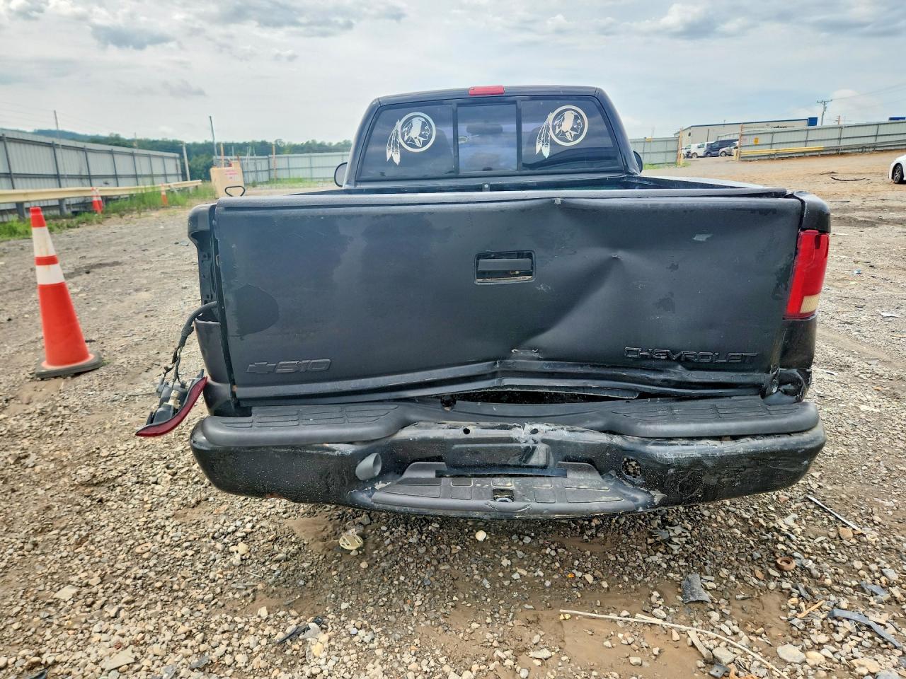 2003 Chevrolet S Truck S10 Black vin: 1GCCS14H438123321