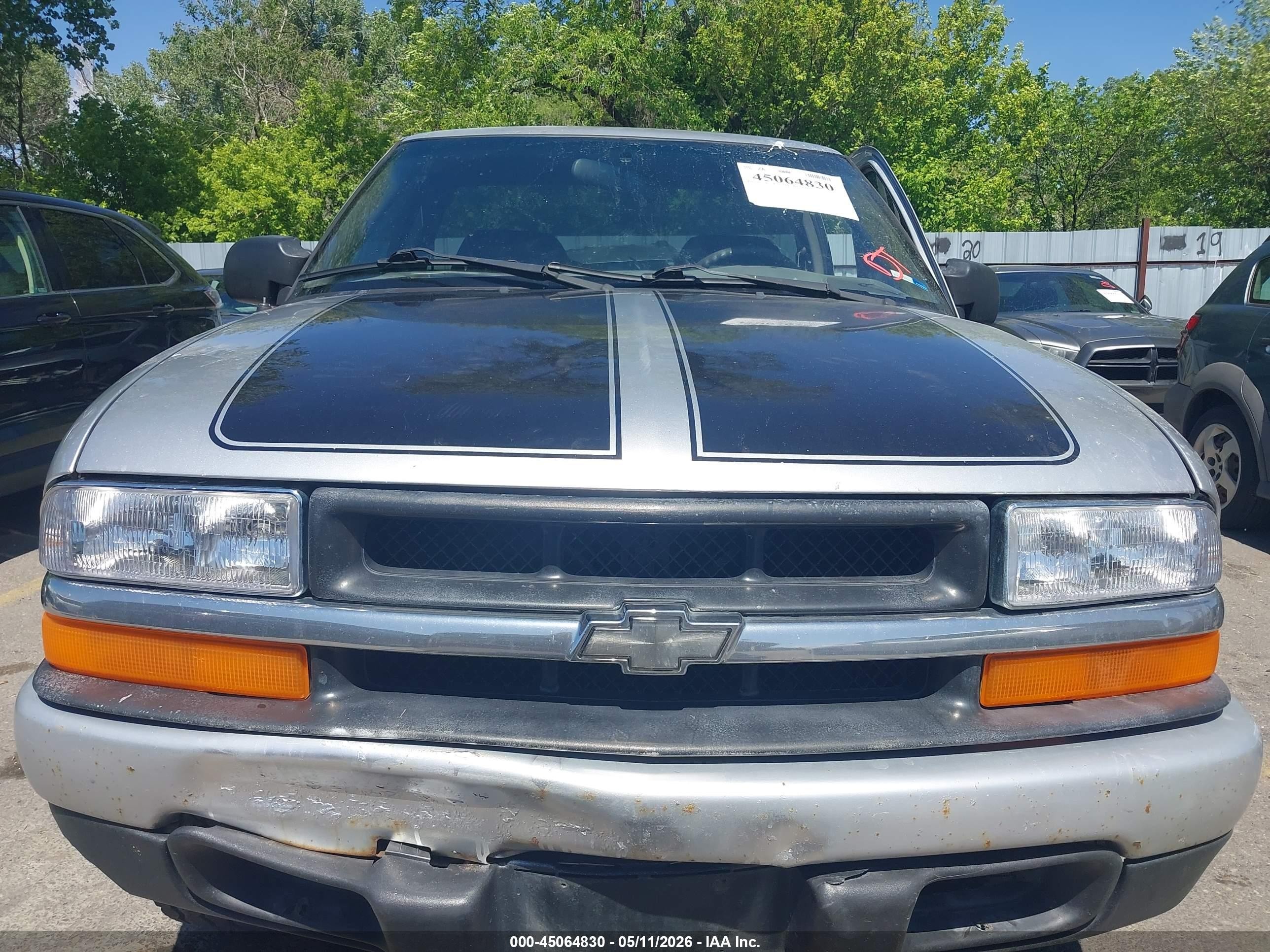 2003 Chevrolet S-10   Silver vin: 1GCCS14H538200651