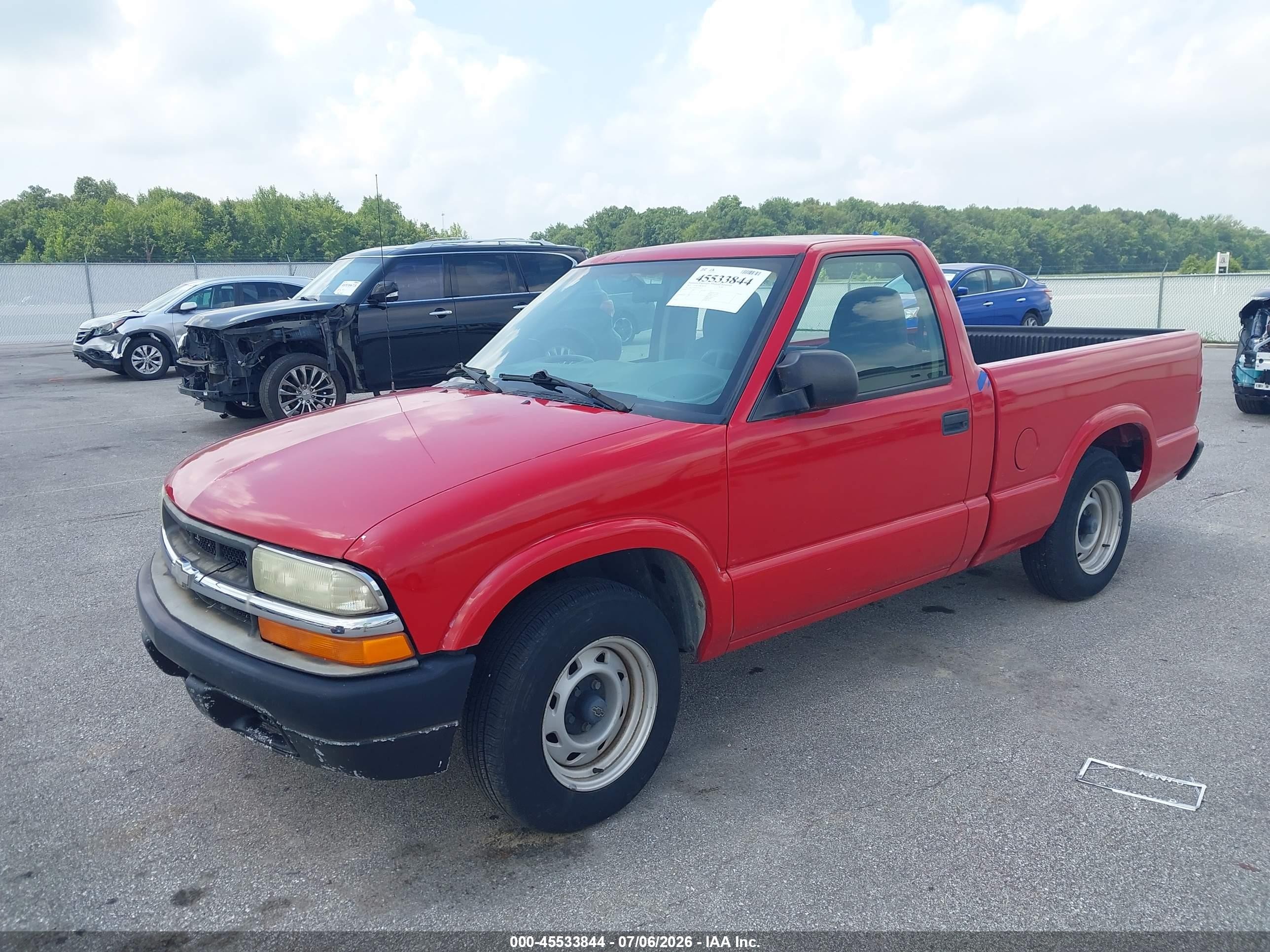 2003 Chevrolet S-10   Red vin: 1GCCS14H838205505
