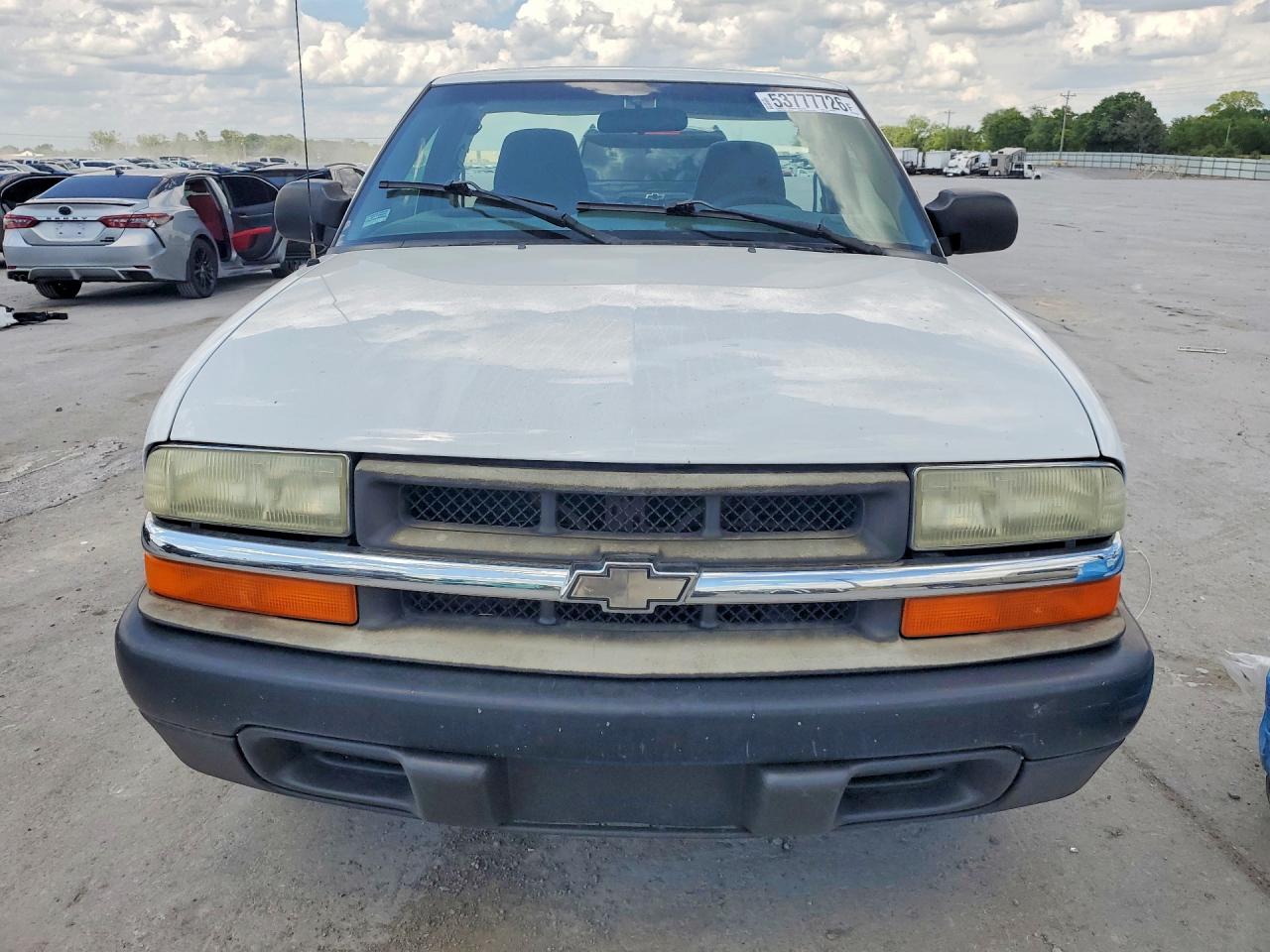 2003 Chevrolet S Truck S10 White vin: 1GCCS14H938216836