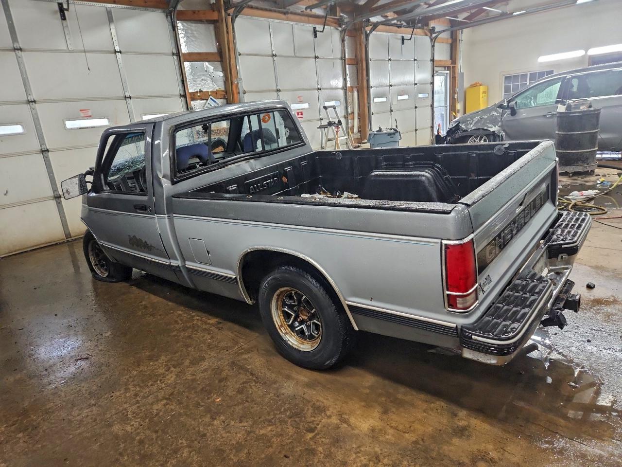 1992 Chevrolet S Truck S10 Gray vin: 1GCCS14R1N8129802