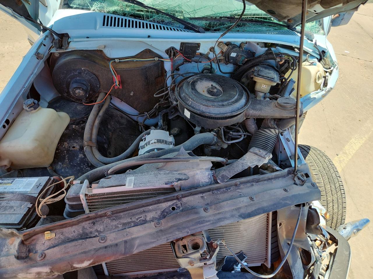 1992 Chevrolet S Truck S10 Two Tone vin: 1GCCS14R1N8151962