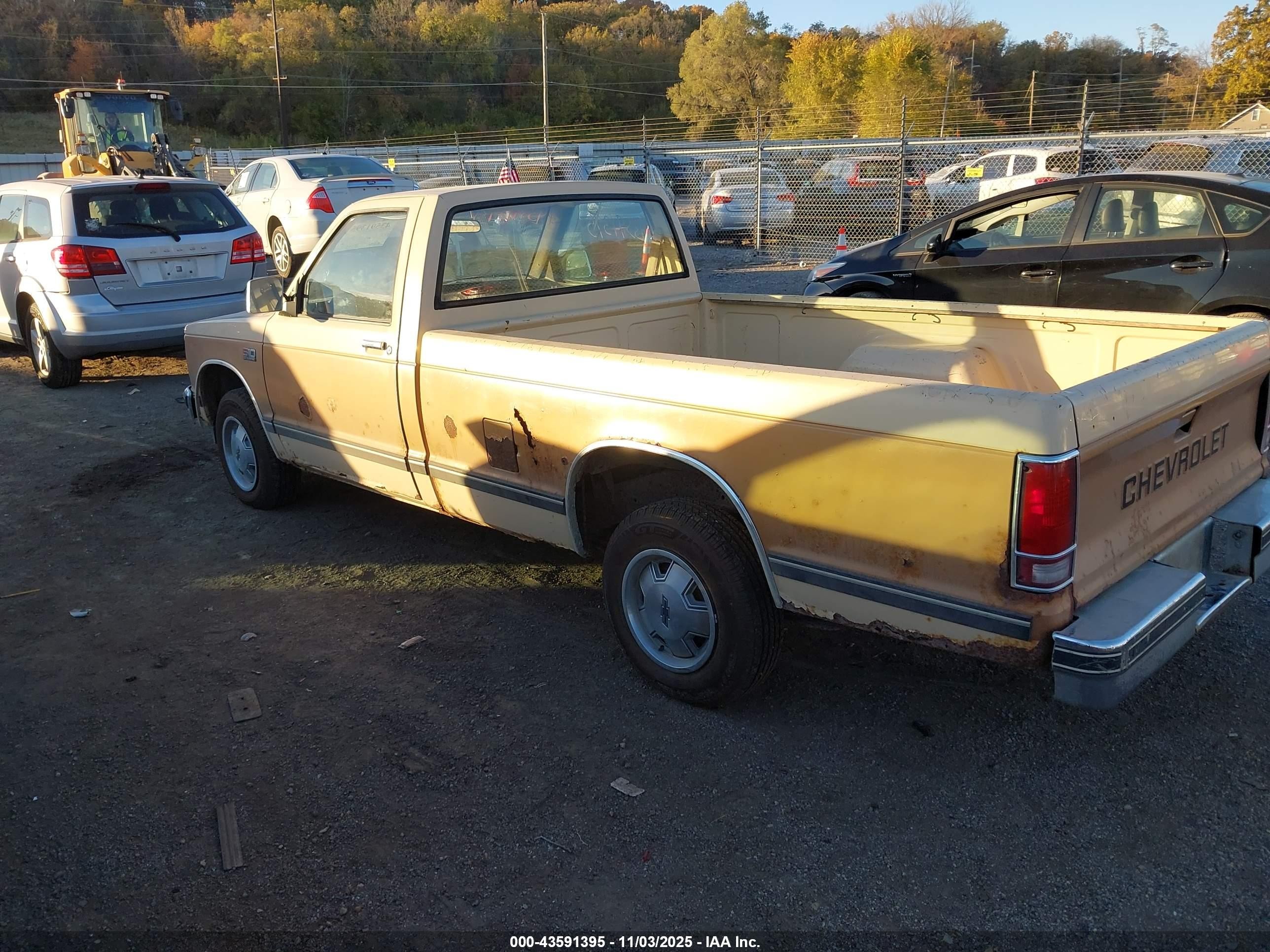 1986 Chevrolet S Truck S10 Tan vin: 1GCCS14R2G2104591