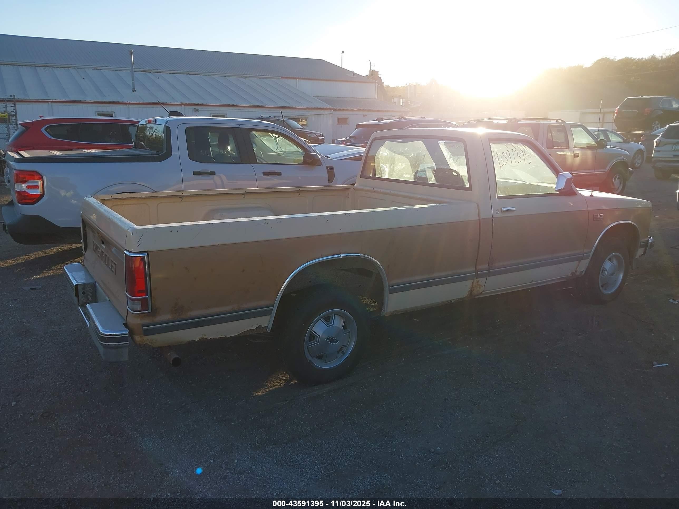 1986 Chevrolet S Truck S10 Tan vin: 1GCCS14R2G2104591