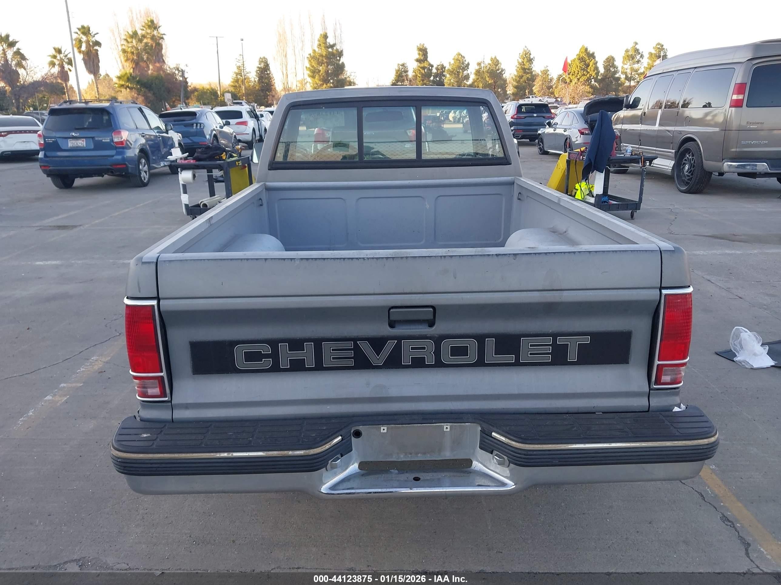 1991 Chevrolet S Truck S10 Серый vin: 1GCCS14R2M8197427