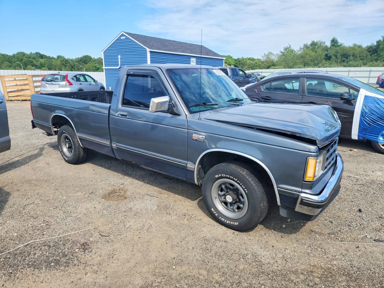 1987 Chevrolet S Truck S10 Серебряный vin: 1GCCS14R6H2266578