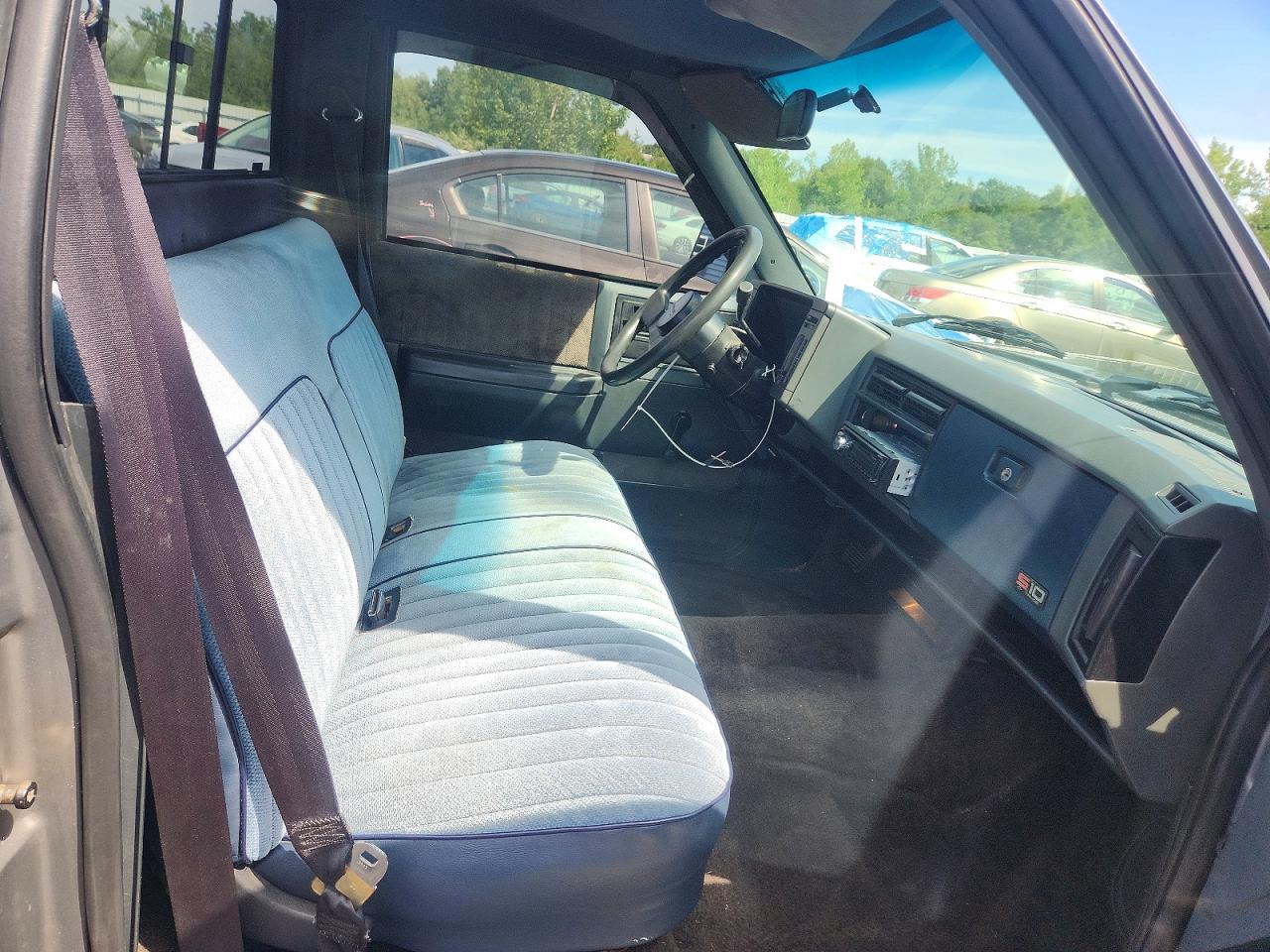 1987 Chevrolet S Truck S10 Серебряный vin: 1GCCS14R6H2266578