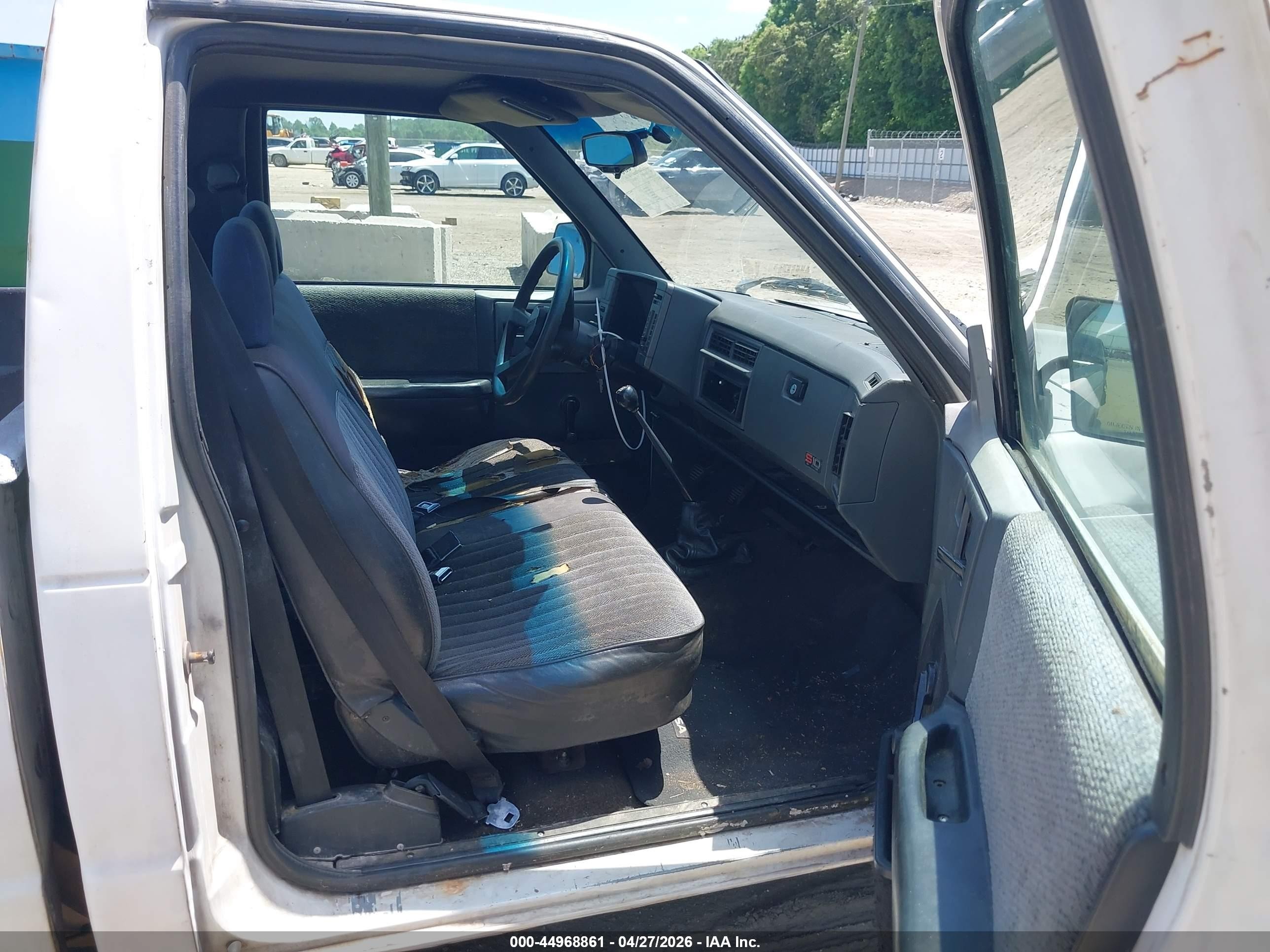 1993 Chevrolet S Truck S10 White vin: 1GCCS14R6P8100704