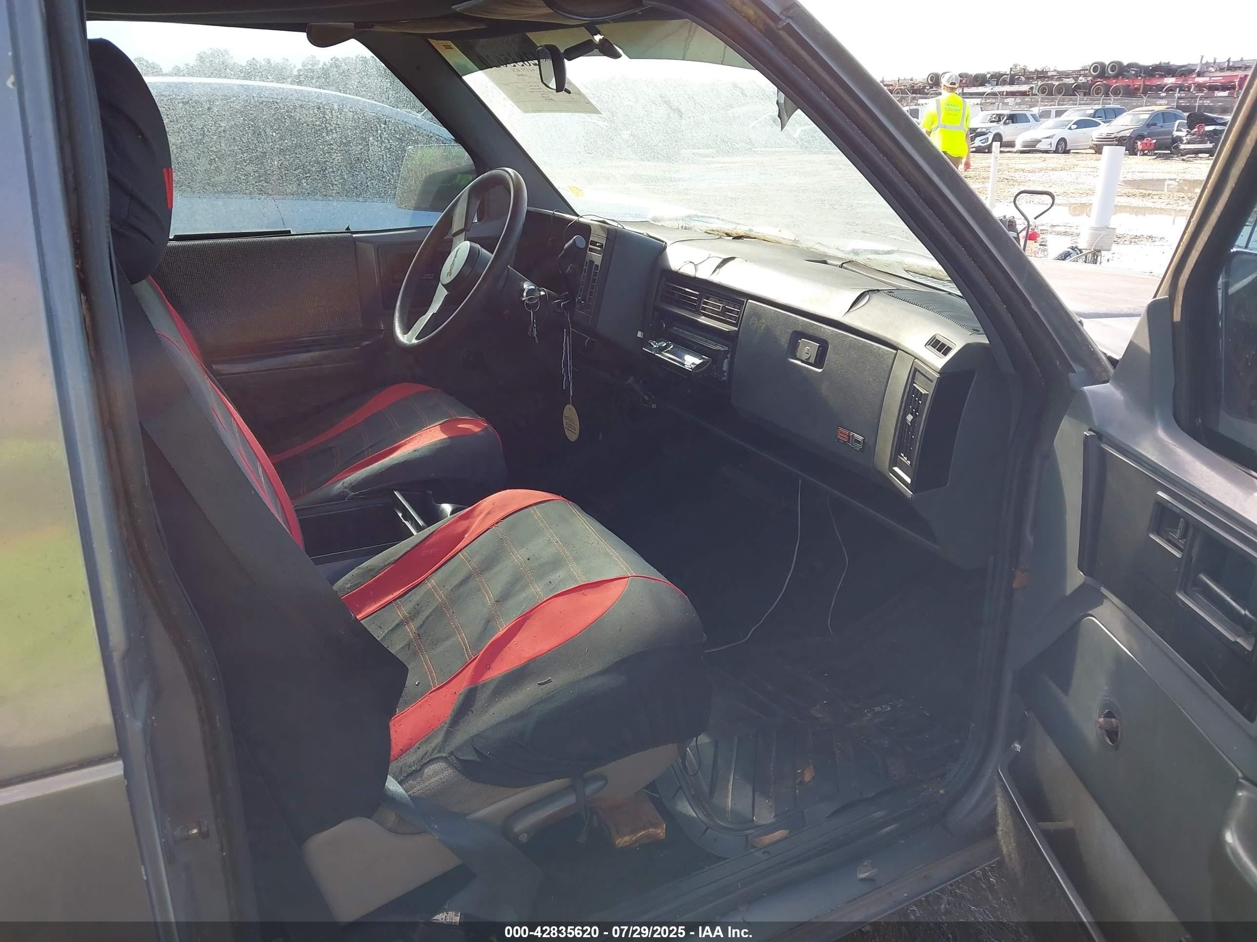 1987 Chevrolet S Truck S10 Gray vin: 1GCCS14R8H2155000
