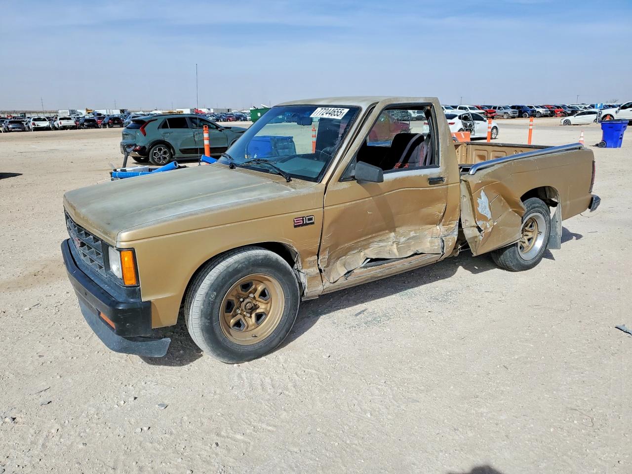 1987 Chevrolet S Truck S10 Gold vin: 1GCCS14R8H8117330