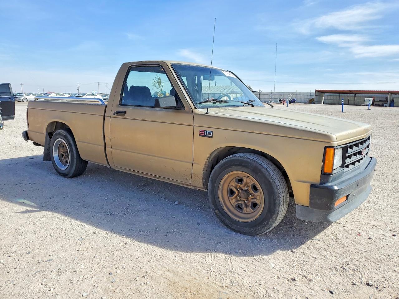 1987 Chevrolet S Truck S10 Gold vin: 1GCCS14R8H8117330