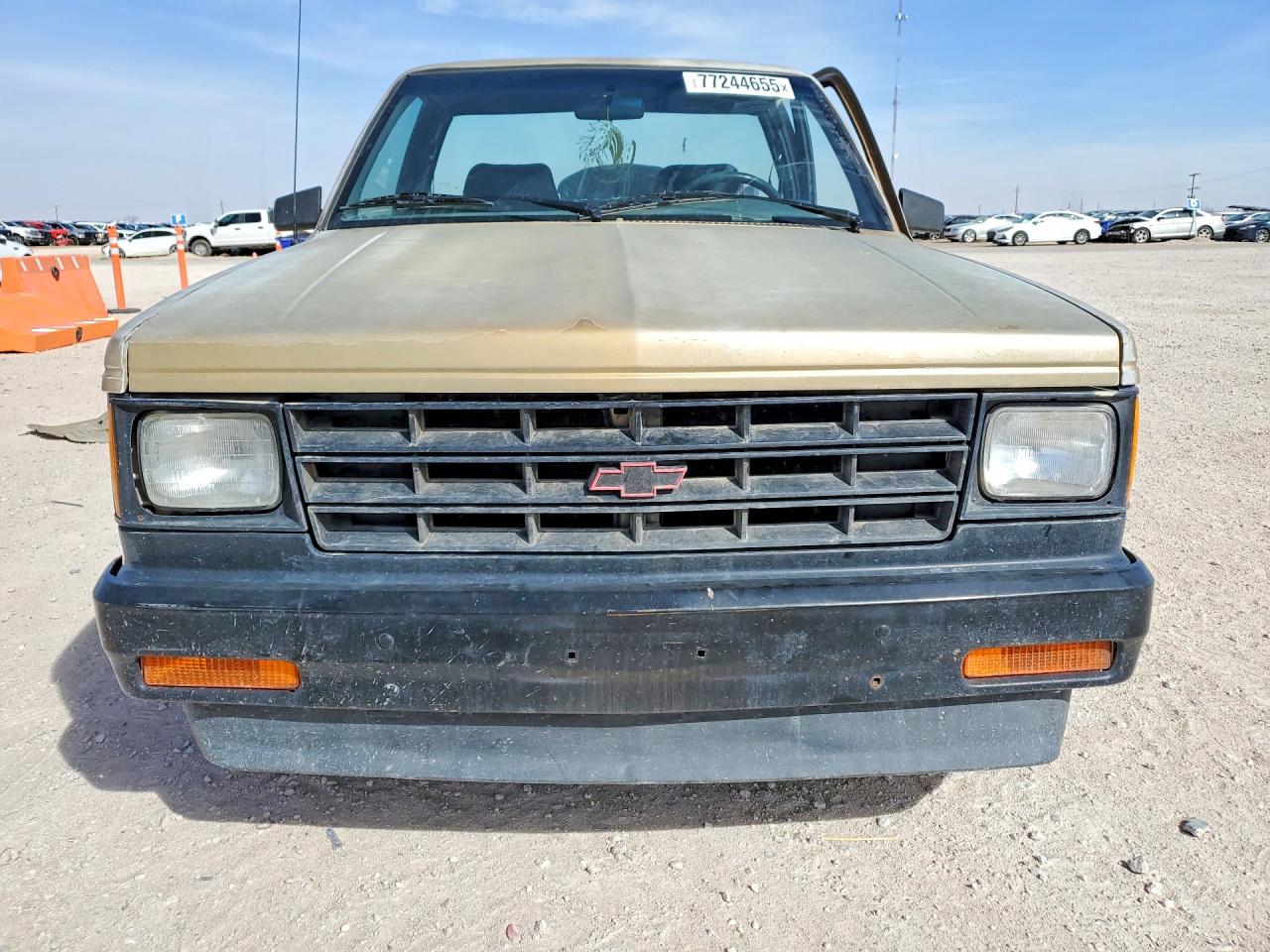 1987 Chevrolet S Truck S10 Gold vin: 1GCCS14R8H8117330
