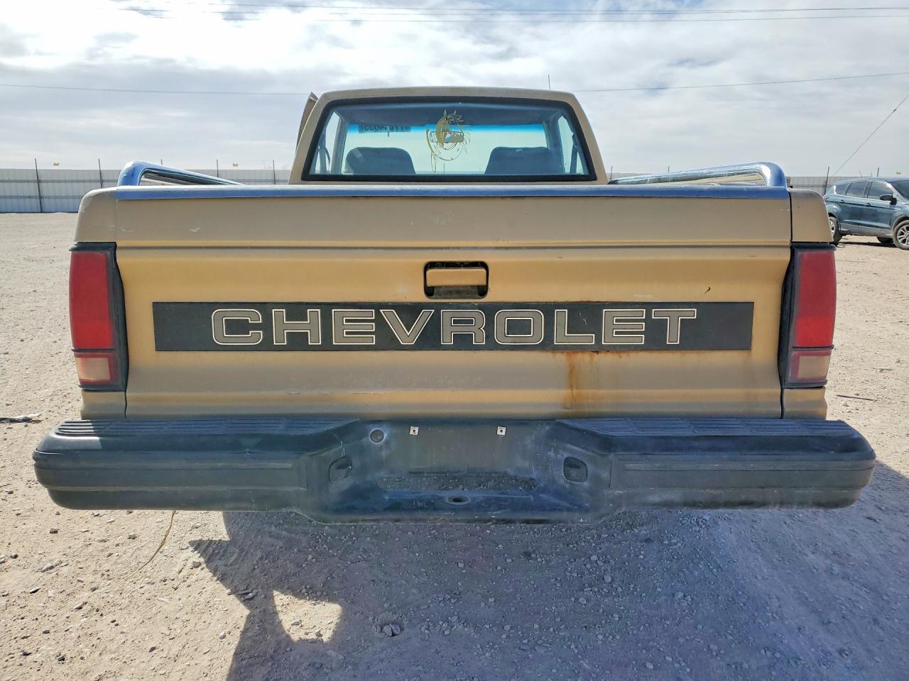 1987 Chevrolet S Truck S10 Gold vin: 1GCCS14R8H8117330