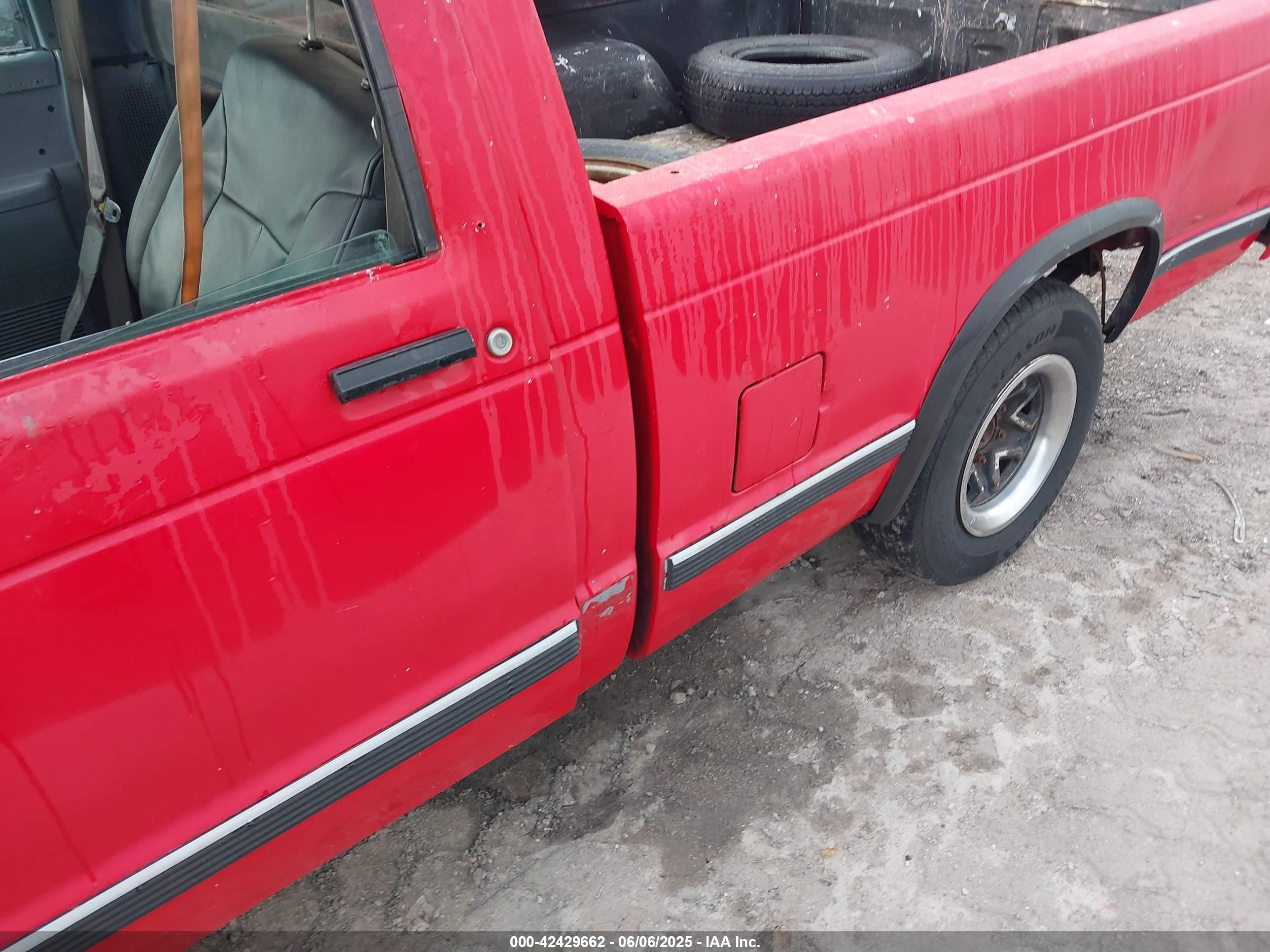 1993 Chevrolet S Truck S10 Red vin: 1GCCS14R8P8189028
