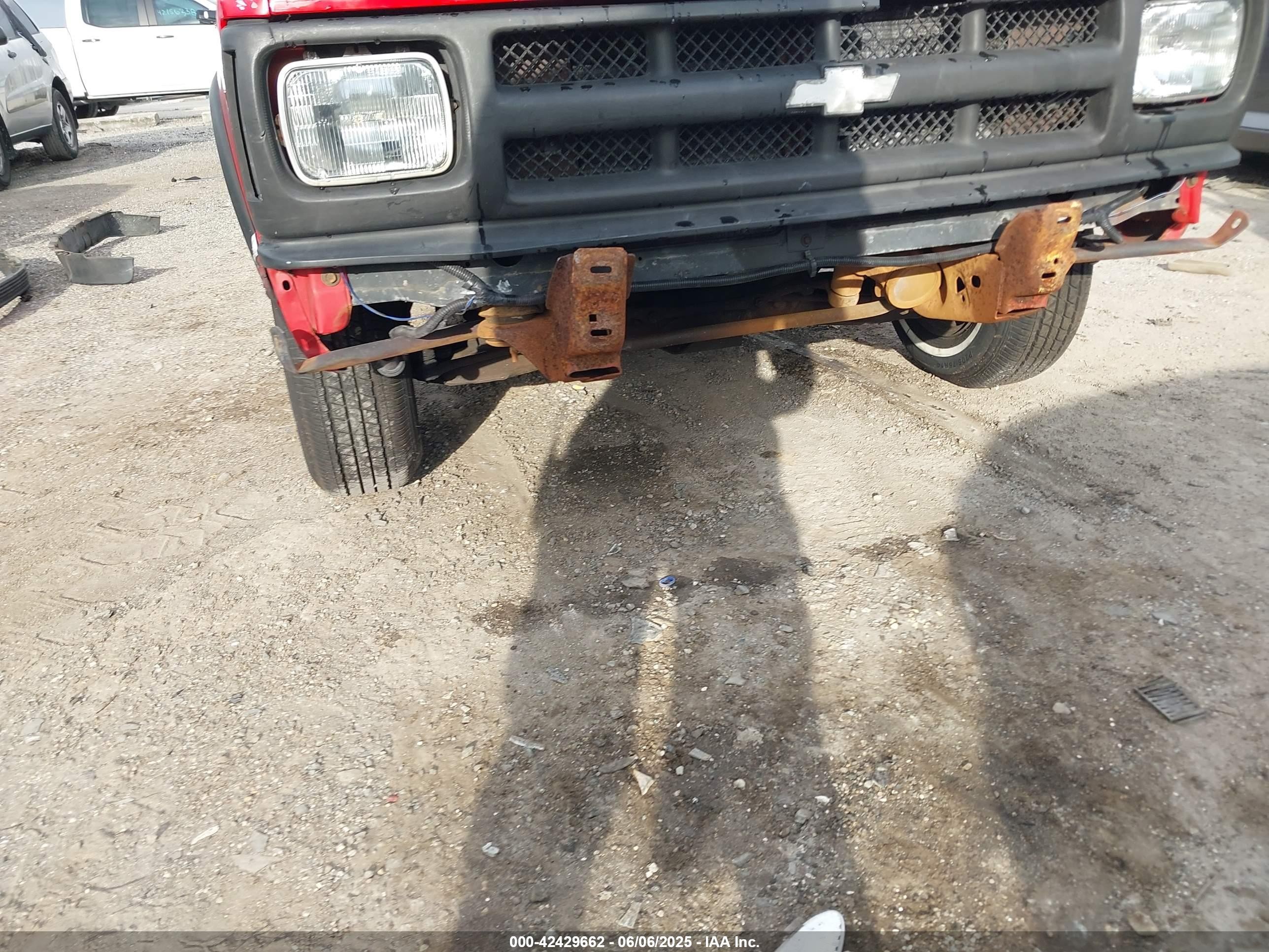 1993 Chevrolet S Truck S10 Red vin: 1GCCS14R8P8189028