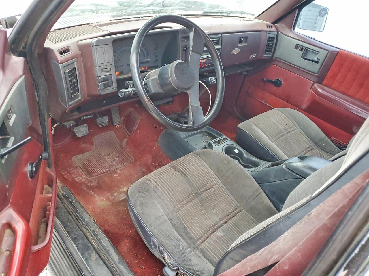1991 Chevrolet S Truck S10 Two Tone vin: 1GCCS14R9M2318229