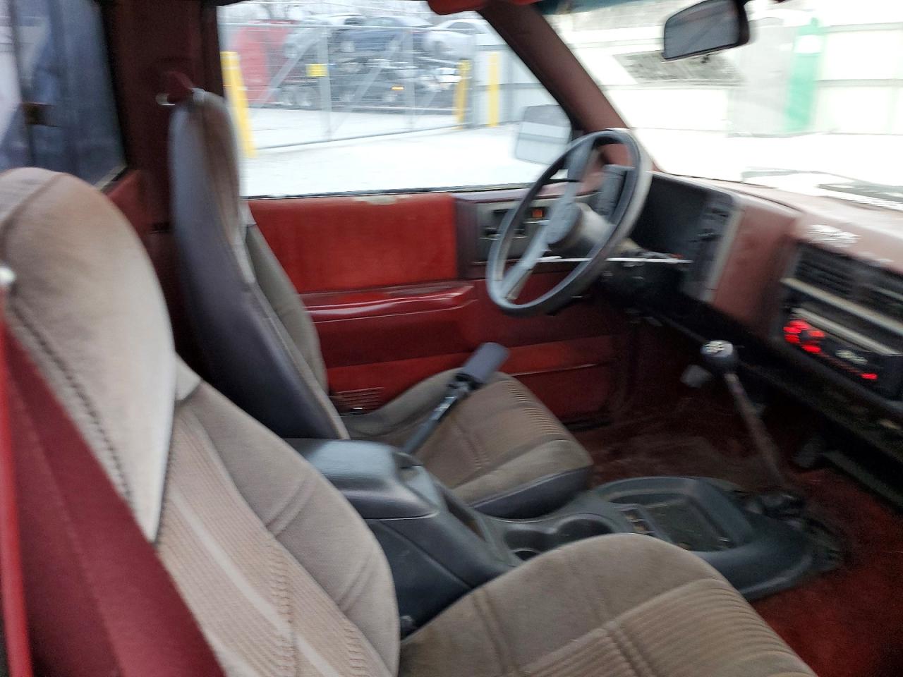 1991 Chevrolet S Truck S10 Two Tone vin: 1GCCS14R9M2318229