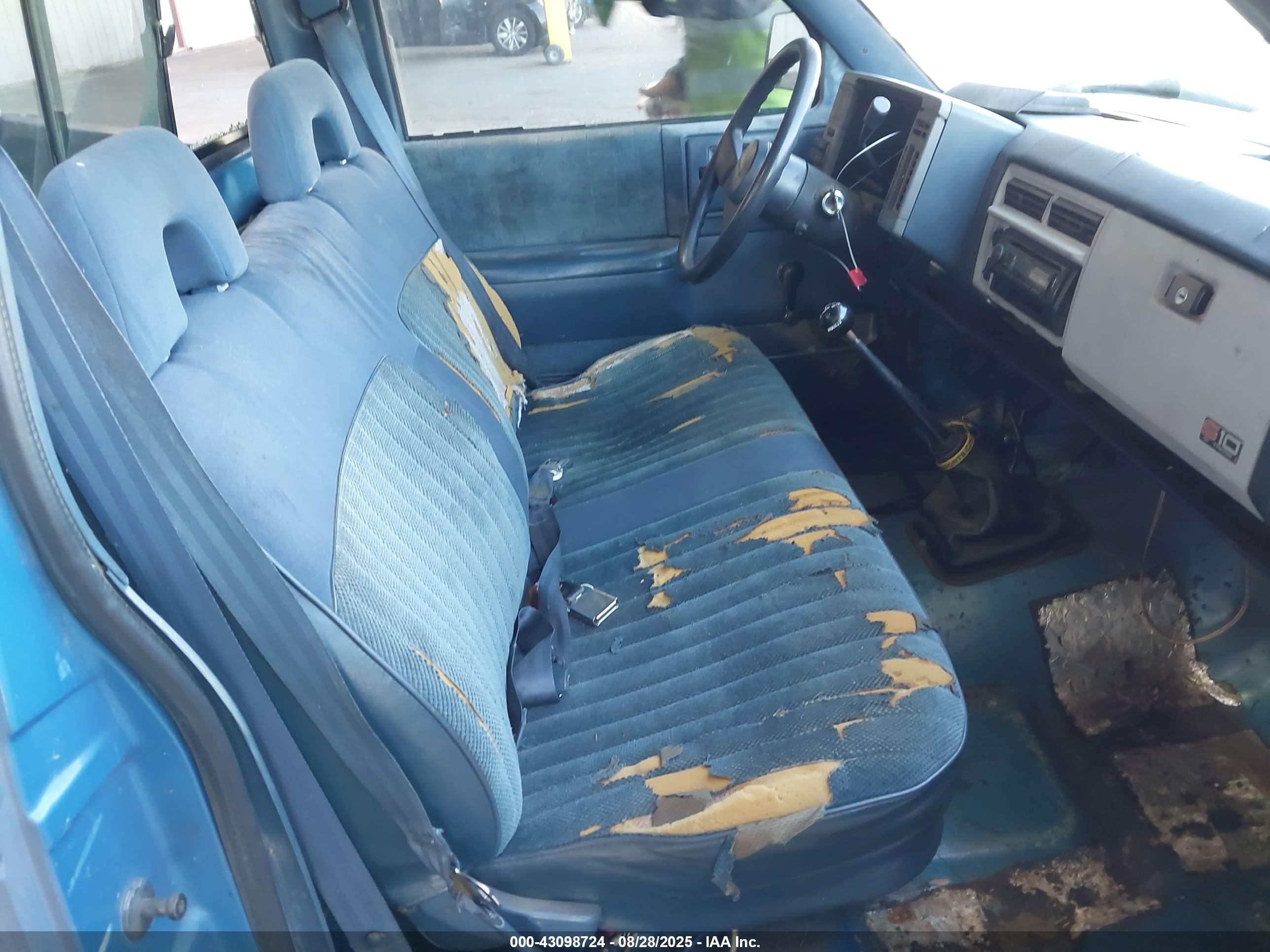 1993 Chevrolet S Truck S10 Gray vin: 1GCCS14R9P8127718