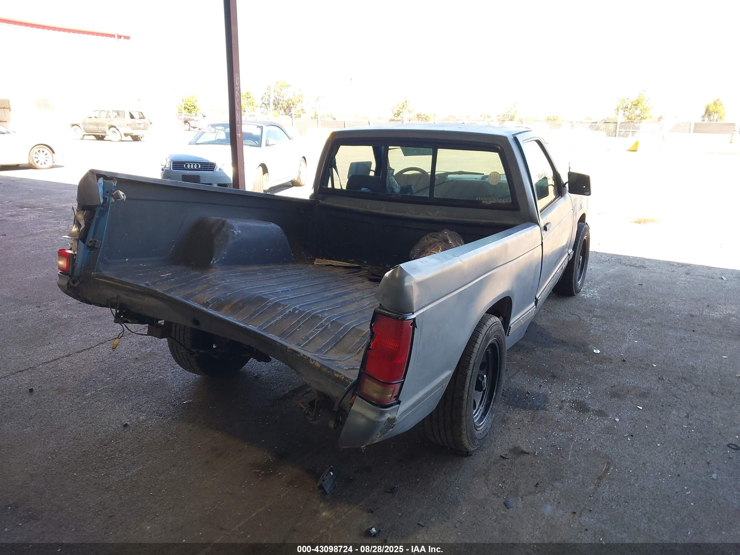 1993 Chevrolet S Truck S10 Gray vin: 1GCCS14R9P8127718