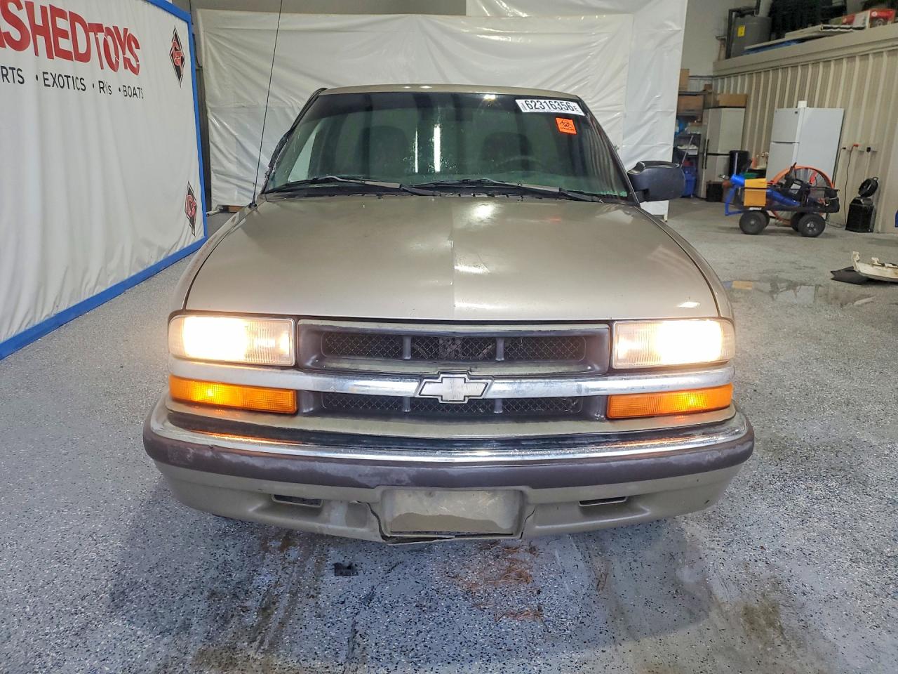 2000 Chevrolet S Truck S10 Gray vin: 1GCCS14W0YK201473