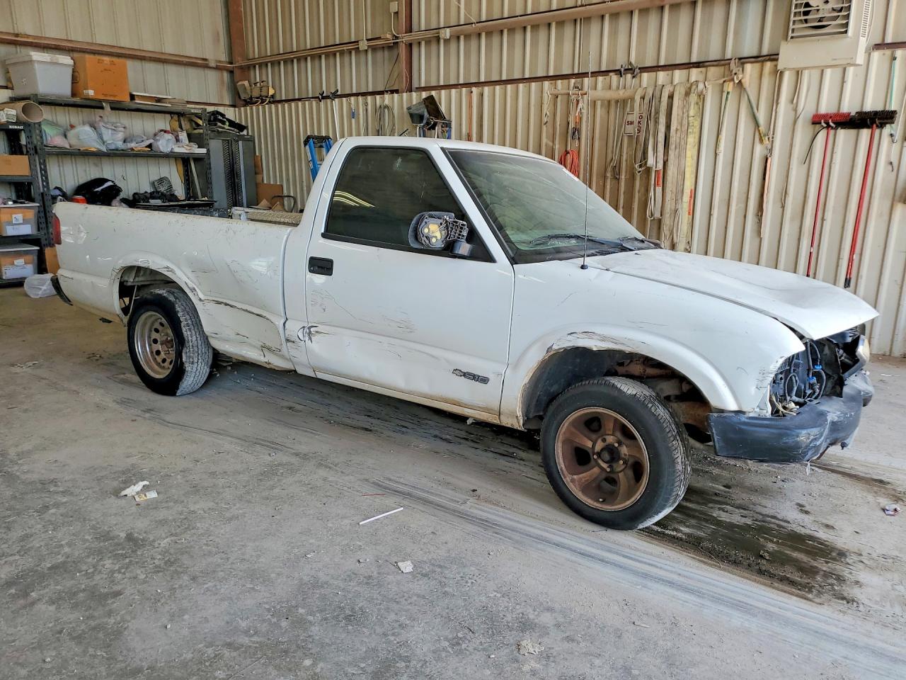 2001 Chevrolet S Truck S10 White vin: 1GCCS14W71K153055