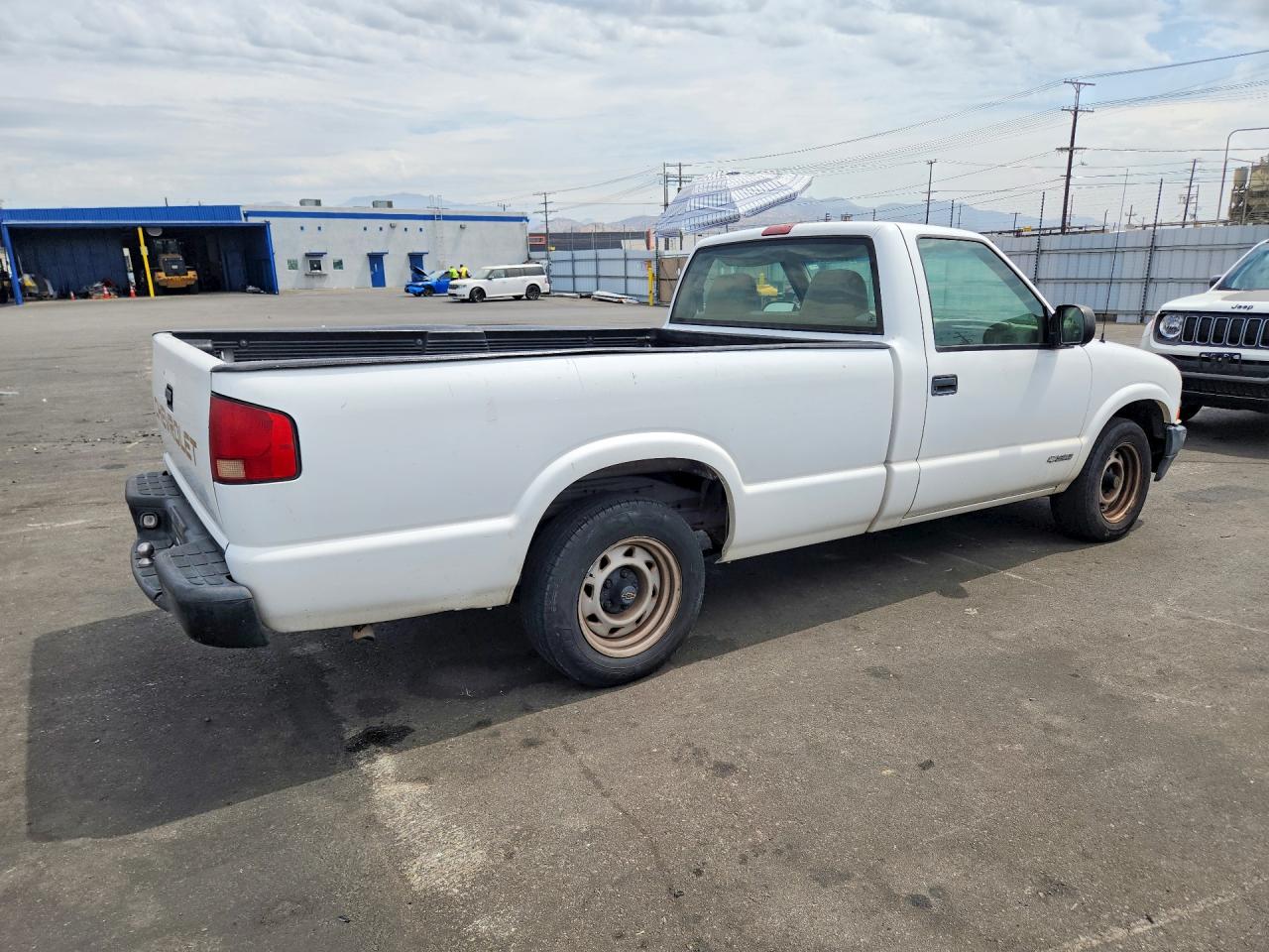 2001 Chevrolet S Truck S10 White vin: 1GCCS14W818211607