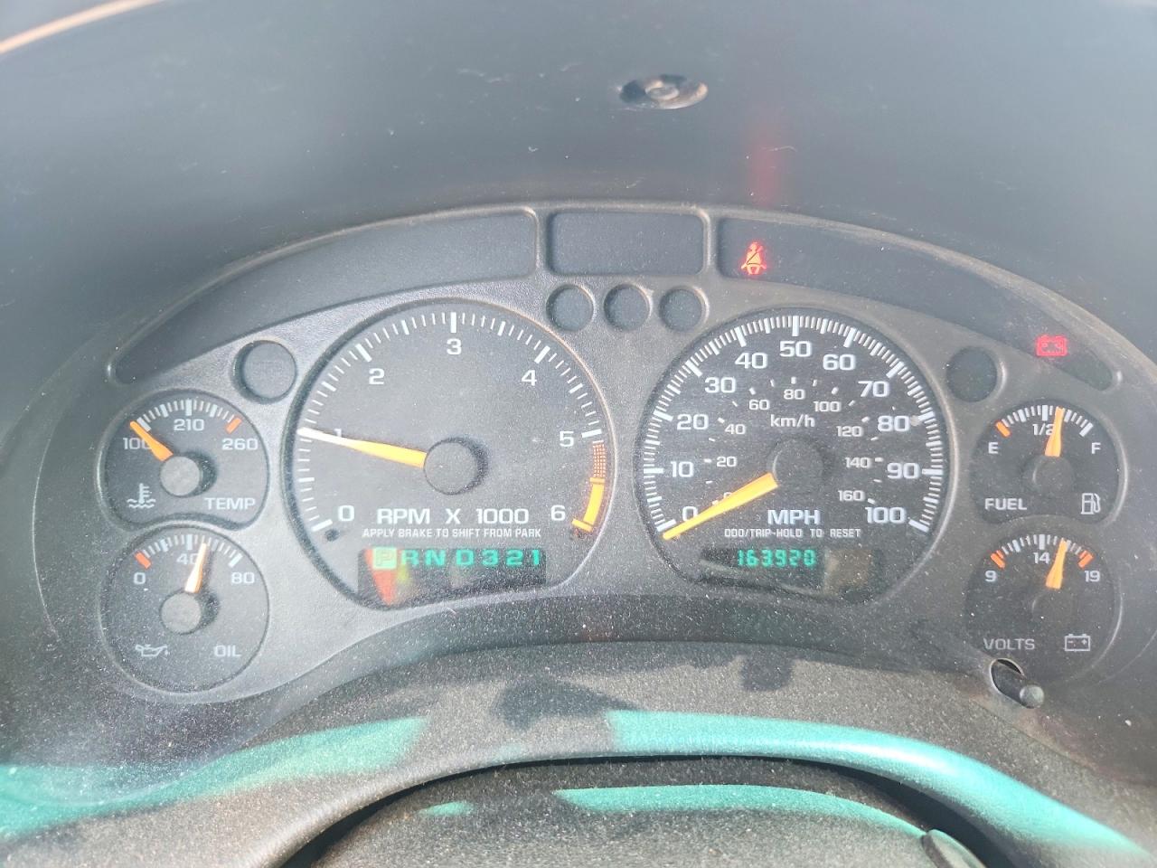 2002 Chevrolet S Truck S10 Red vin: 1GCCS14W928105278