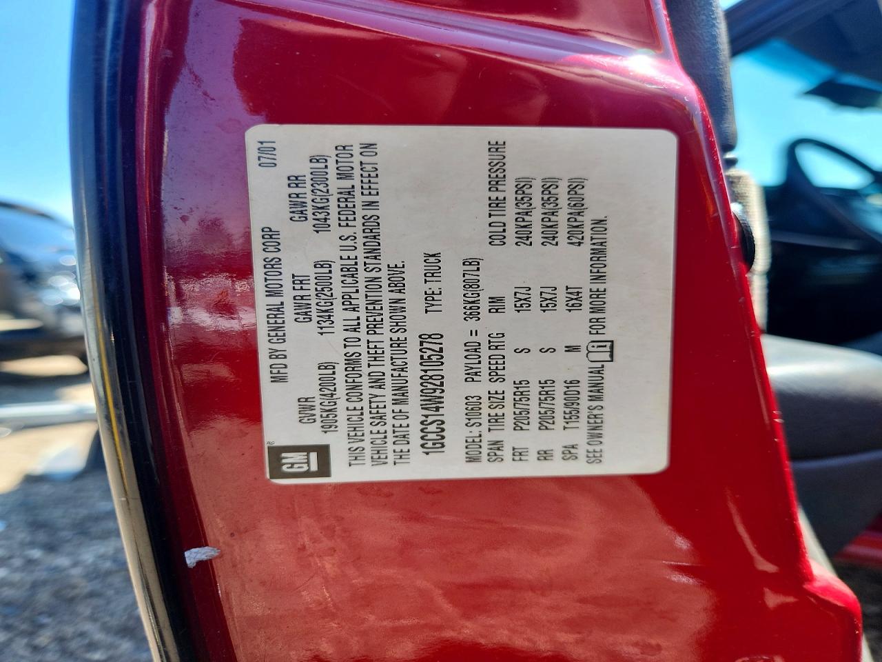 2002 Chevrolet S Truck S10 Red vin: 1GCCS14W928105278