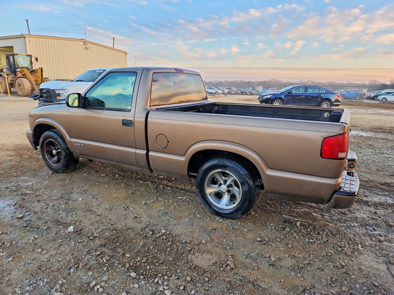 2002 Chevrolet S Truck S10 Tan vin: 1GCCS14W928194320