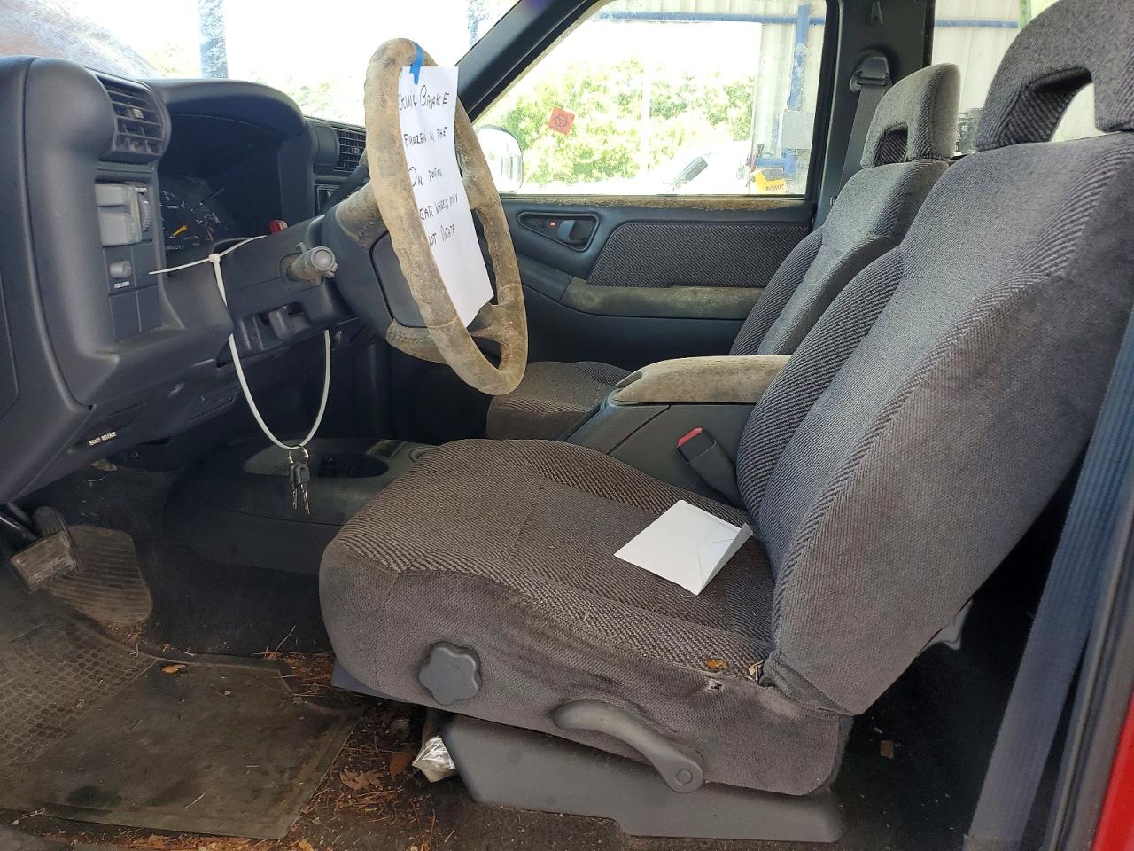 1995 Chev S Truck Red vin: 1GCCS14W9S8260798