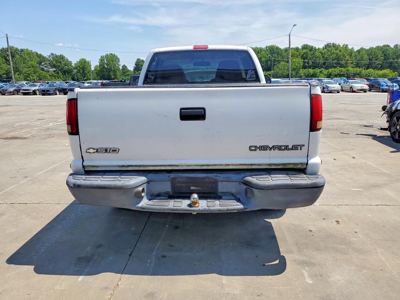 2003 Chevrolet S Truck S10 White vin: 1GCCS14X138244489