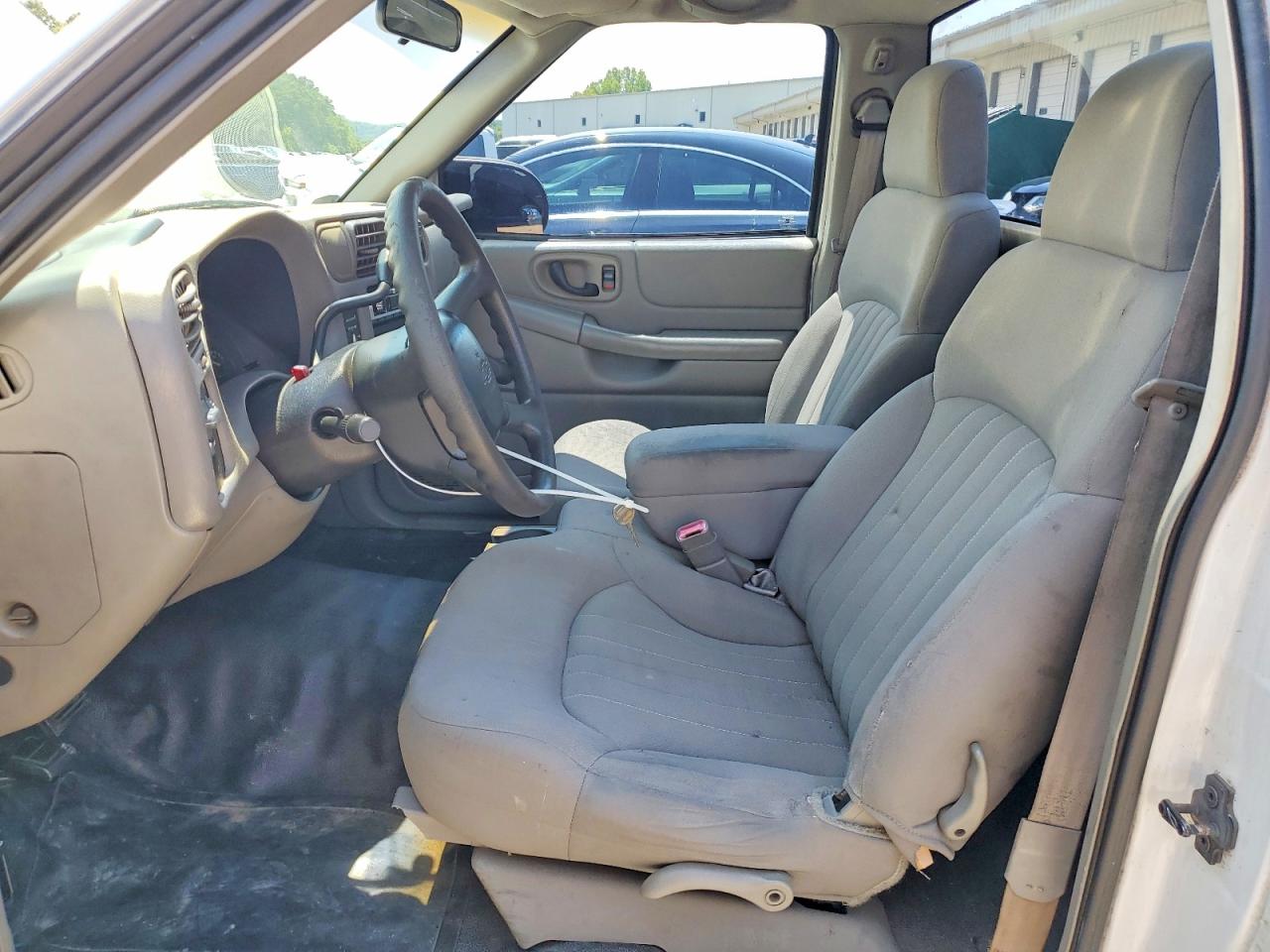 2003 Chevrolet S Truck S10 White vin: 1GCCS14X138244489