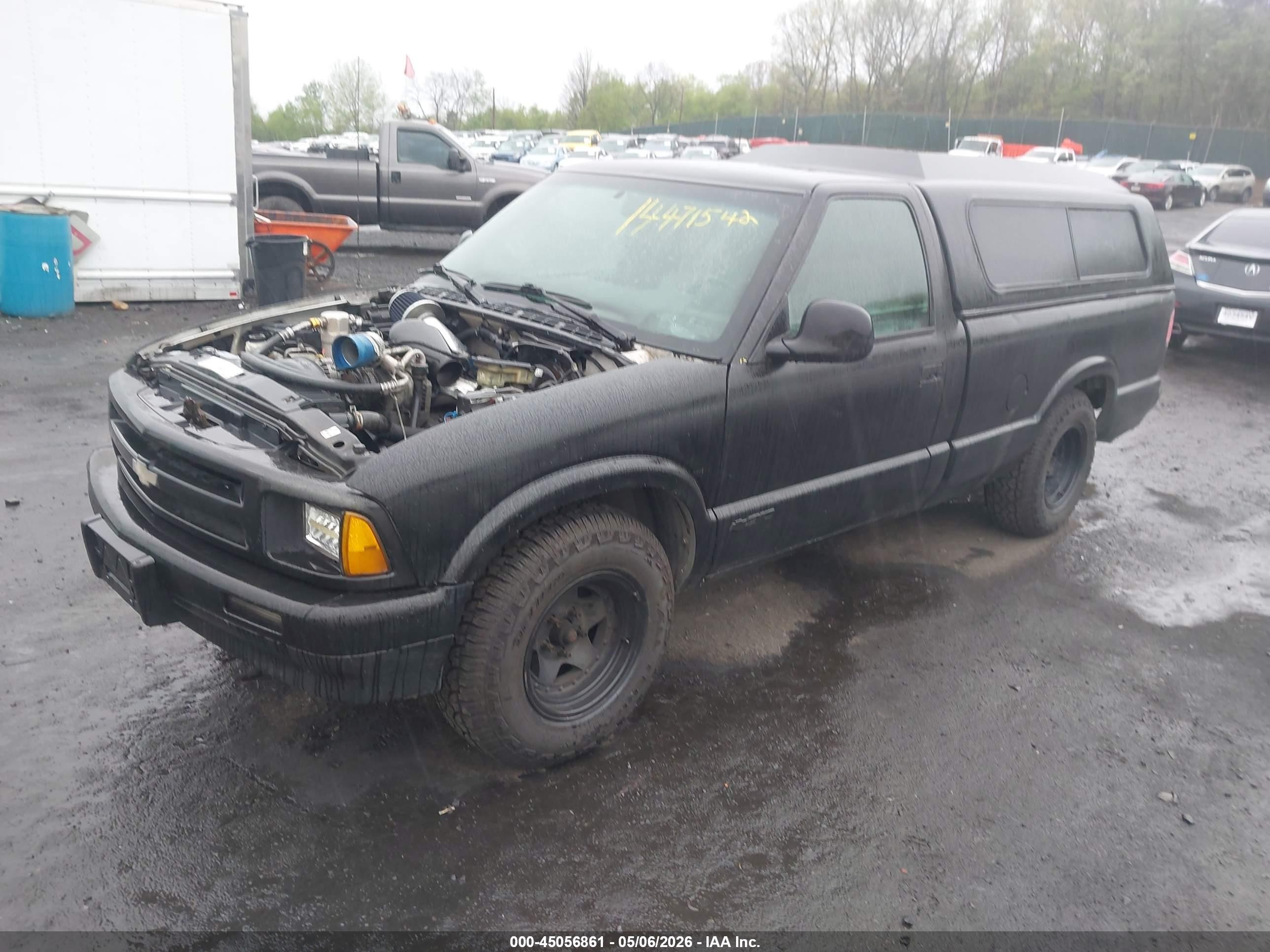 1997 Chevrolet S-10 Fleetside Black vin: 1GCCS14X1V8157629