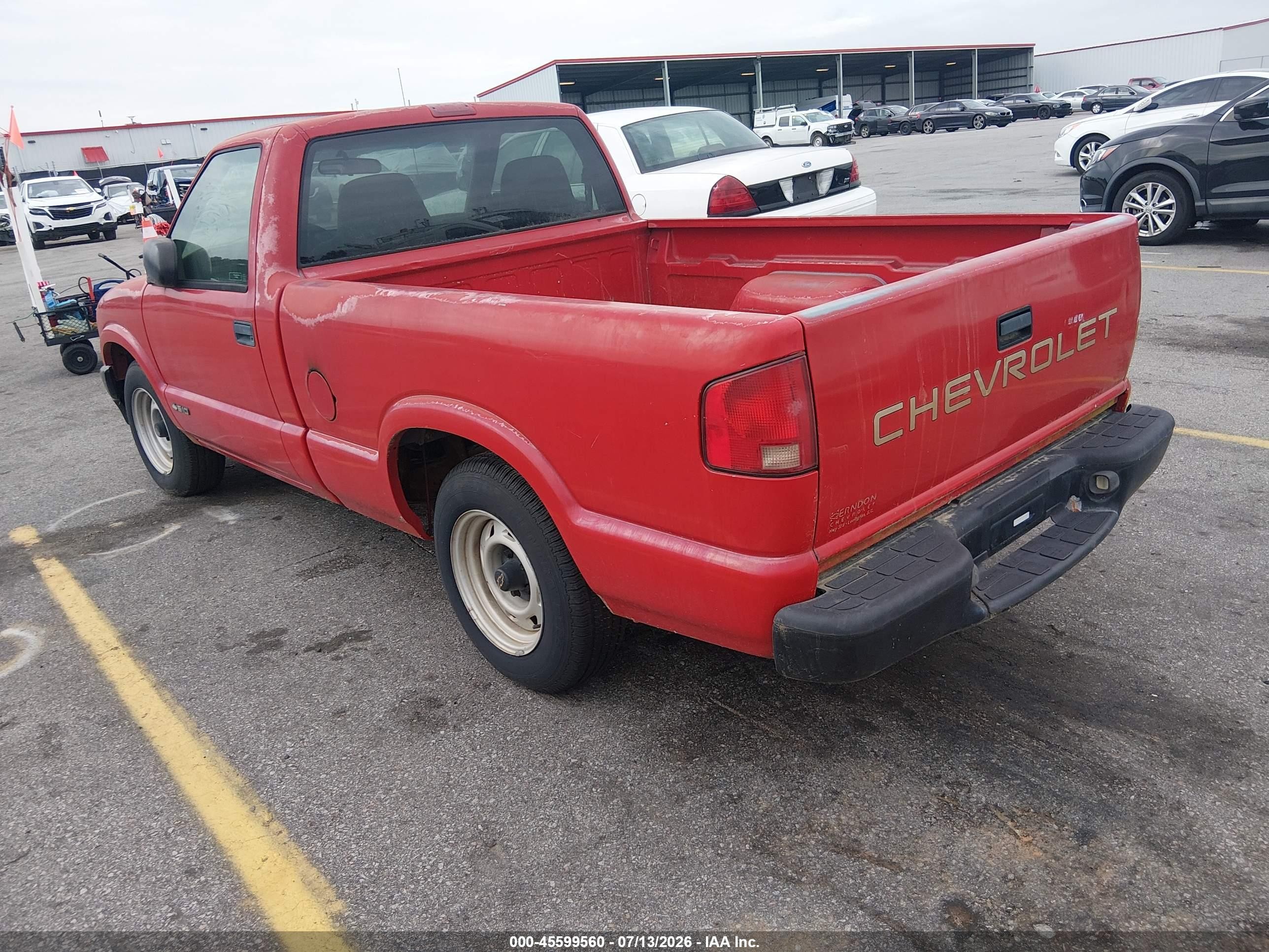1999 Chevrolet S-10   Красный vin: 1GCCS14X1X8118932