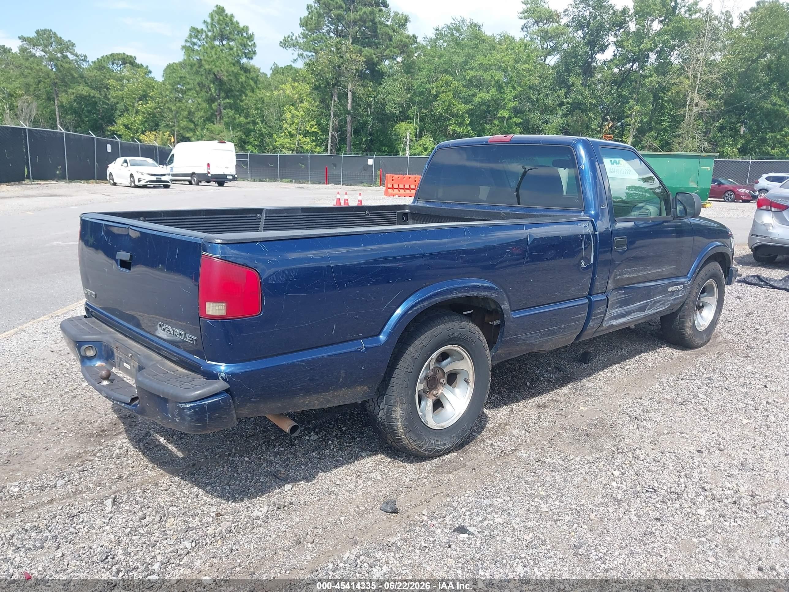 2003 Chevrolet S-10 Ls Синий vin: 1GCCS14X238128332