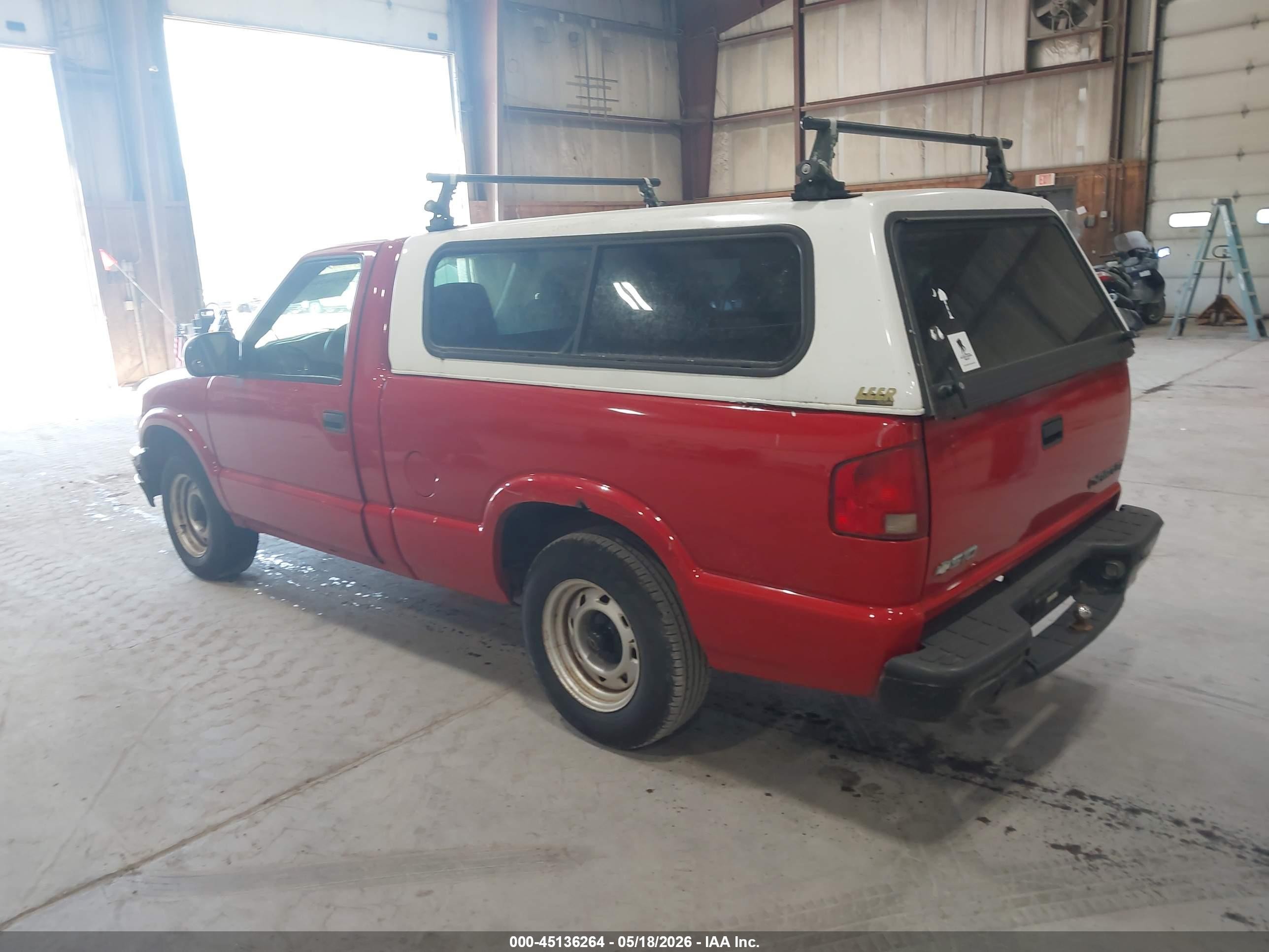 2003 Chevrolet S-10   Красный vin: 1GCCS14X238199983