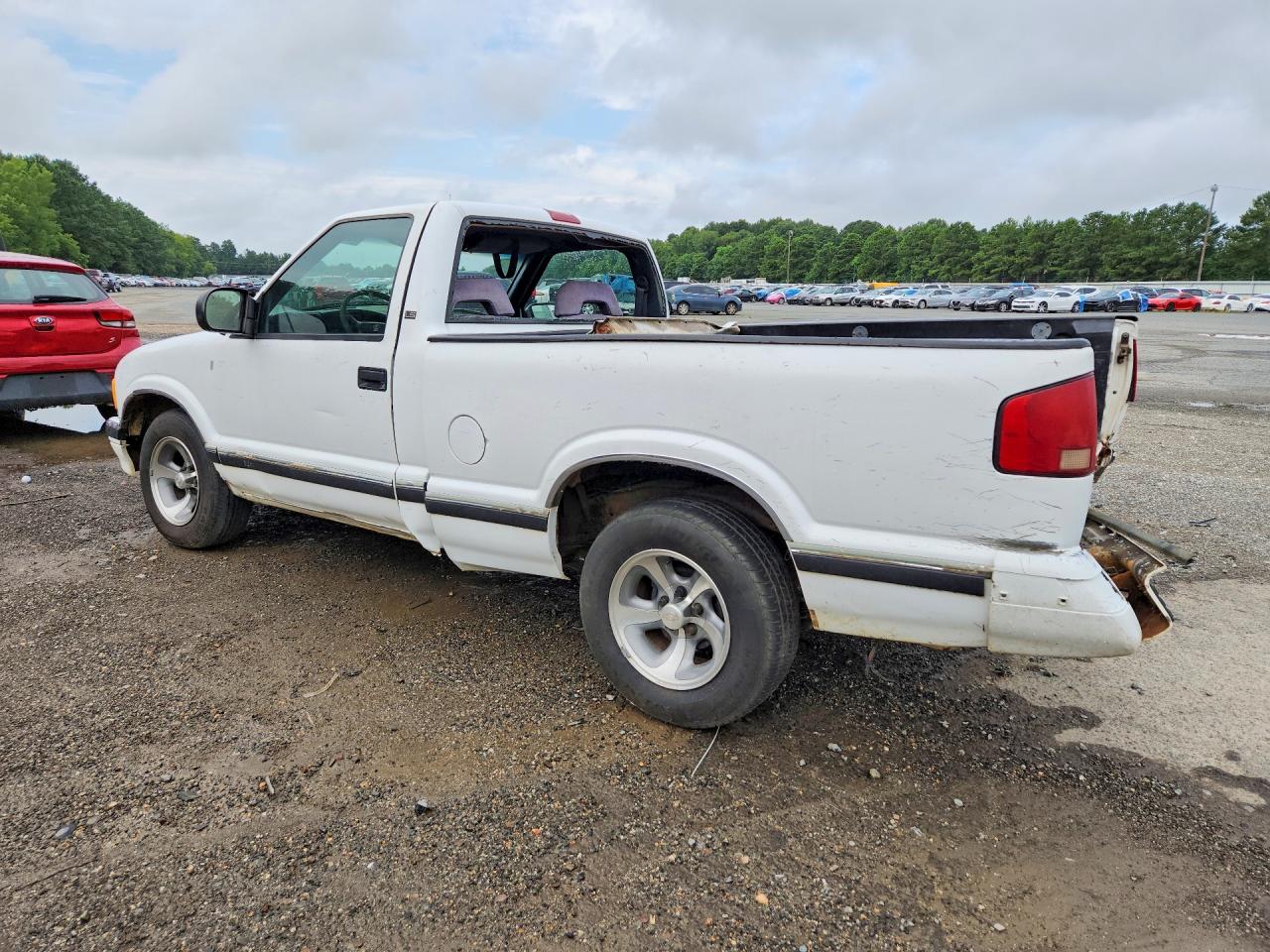 1996 Chevrolet S Truck S10 White vin: 1GCCS14X2T8211582