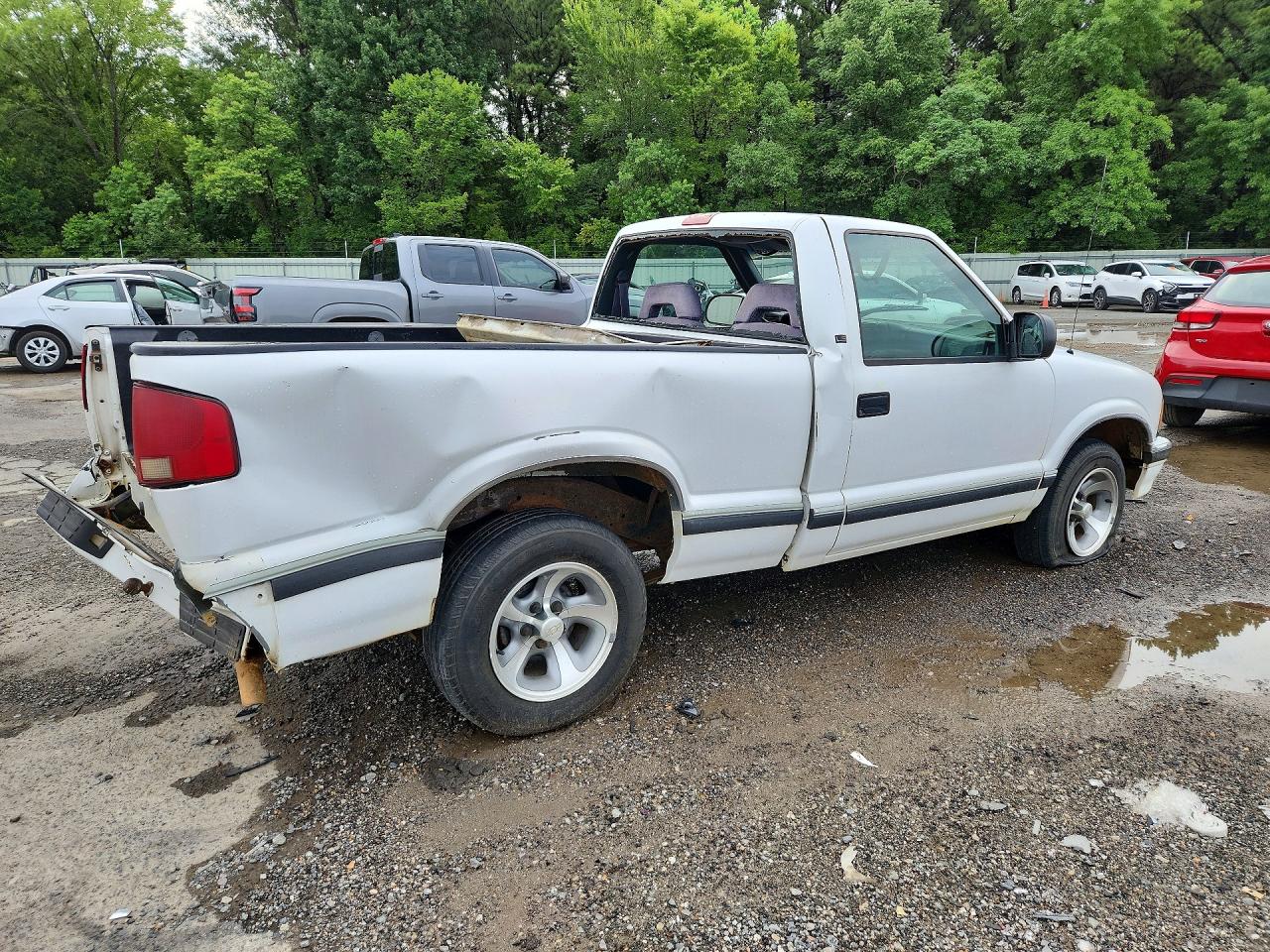 1996 Chevrolet S Truck S10 White vin: 1GCCS14X2T8211582