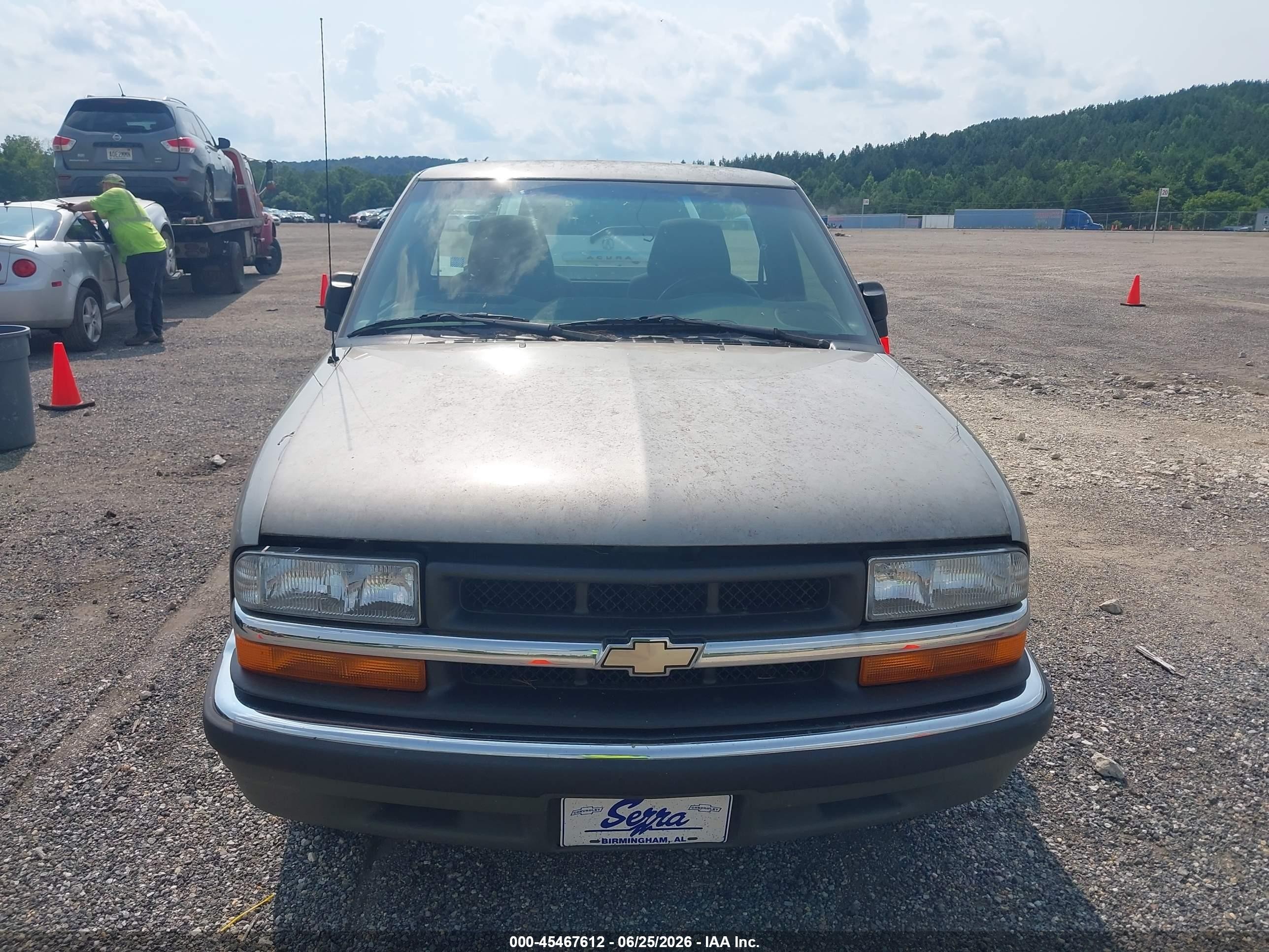 2003 Chevrolet S-10 Ls Champagne vin: 1GCCS14X438133953