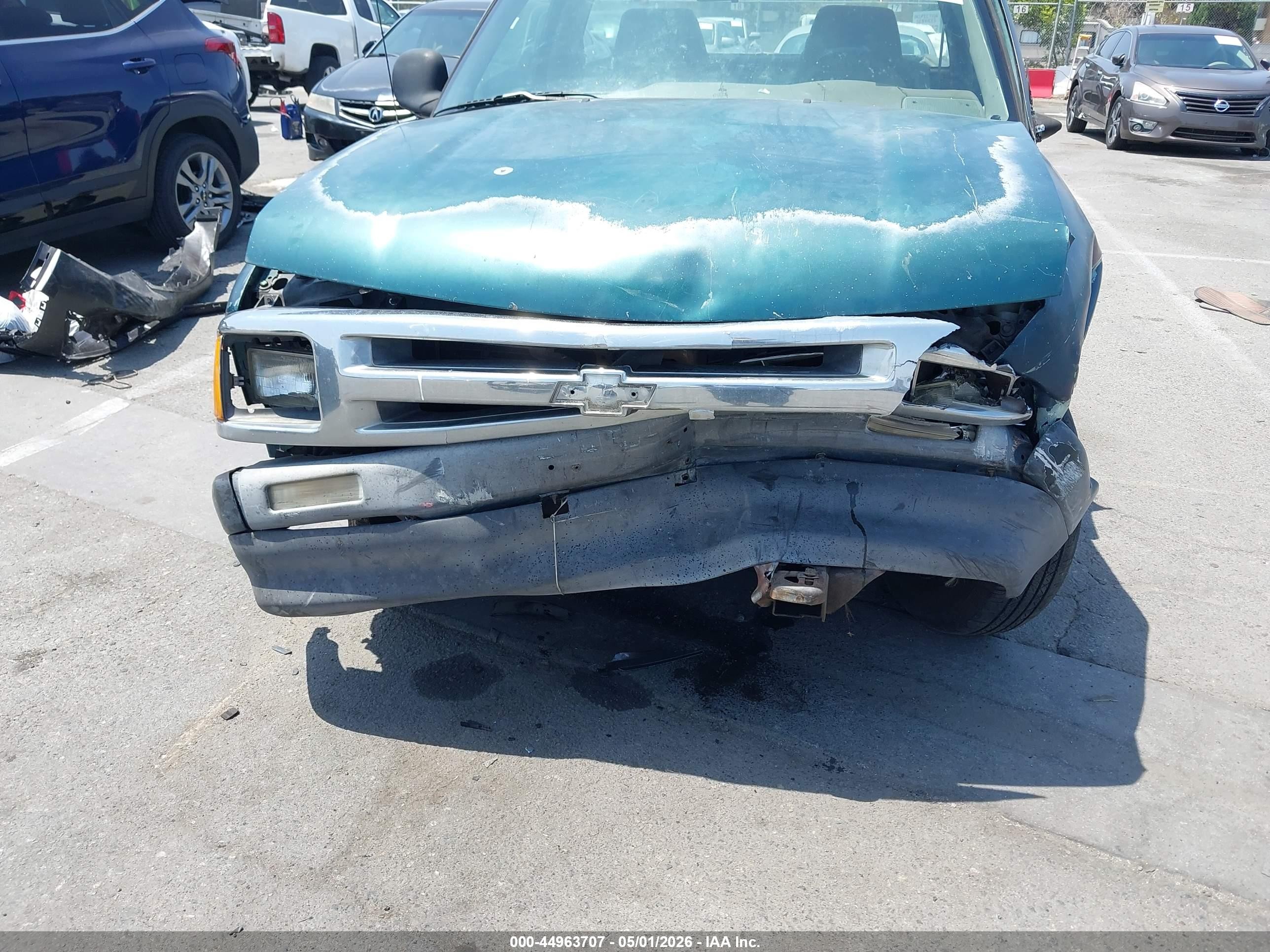 1997 Chevrolet S-10 Fleetside Green vin: 1GCCS14X6V8187497