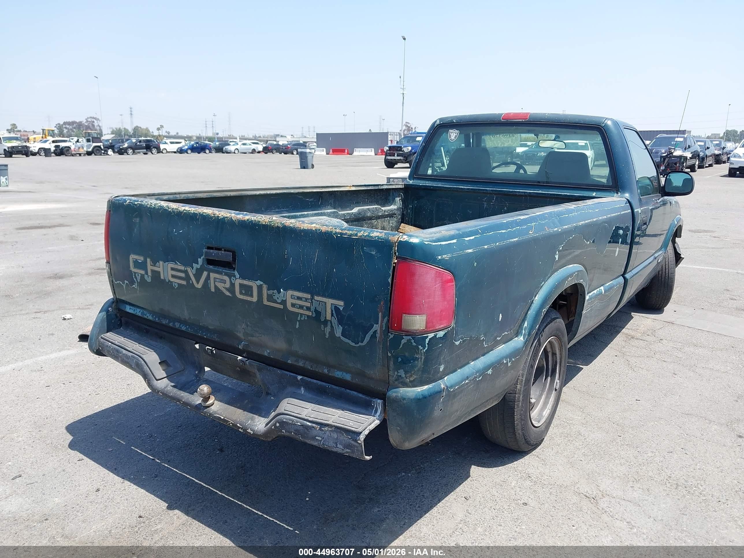 1997 Chevrolet S-10 Fleetside Green vin: 1GCCS14X6V8187497