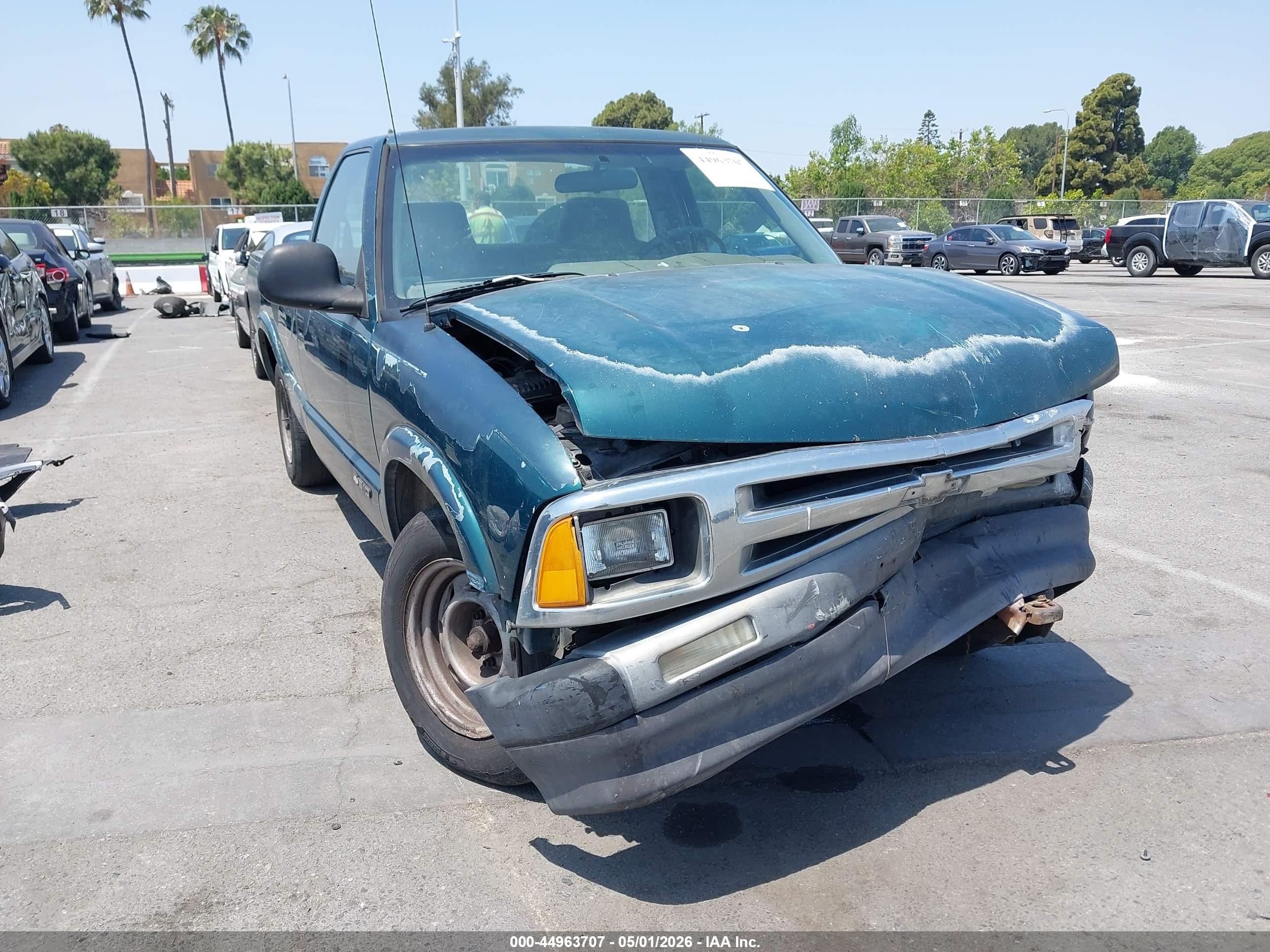 1997 Chevrolet S-10 Fleetside Green vin: 1GCCS14X6V8187497