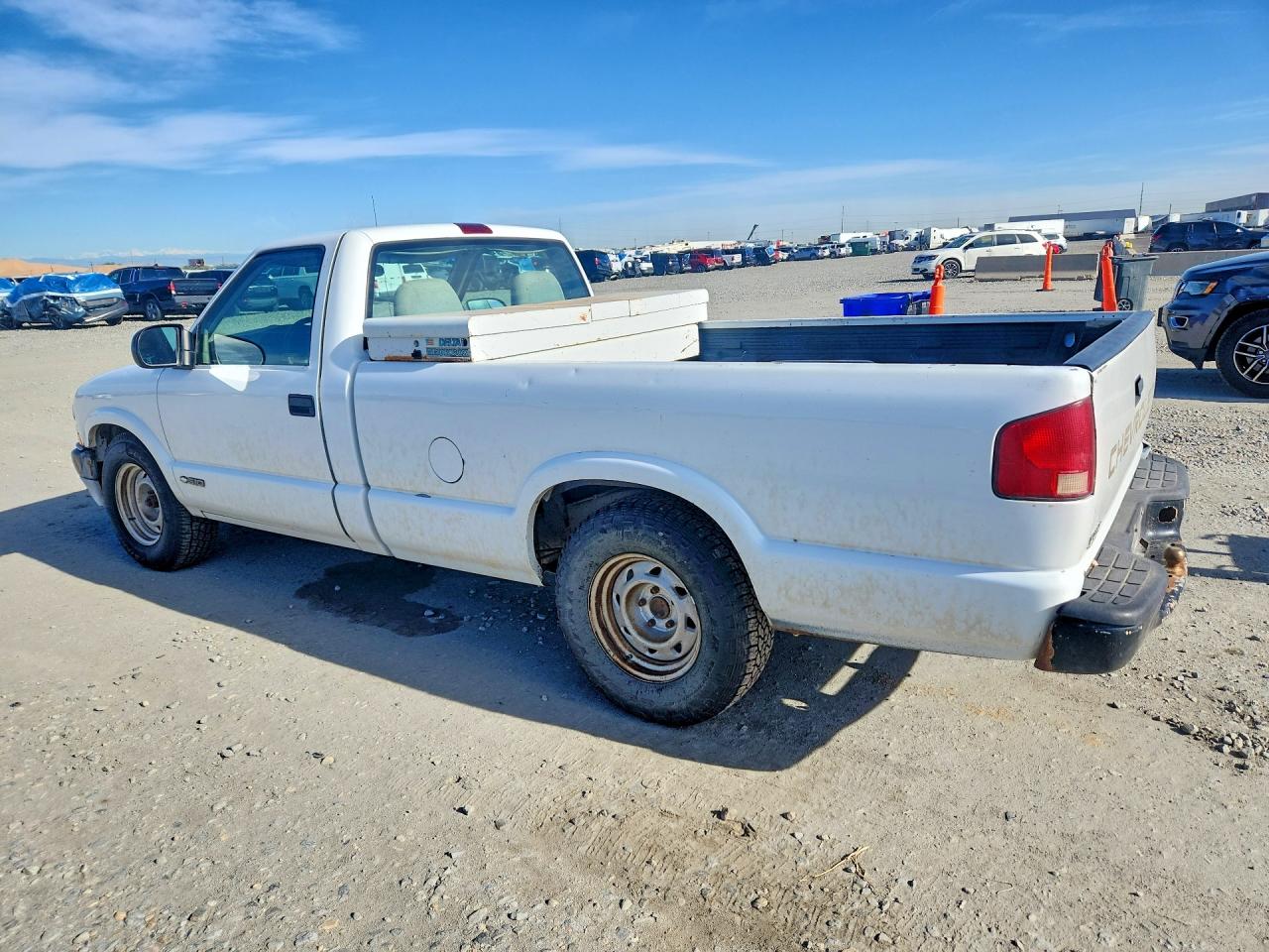 1999 Chevrolet S Truck S10 White vin: 1GCCS14X6XK234422
