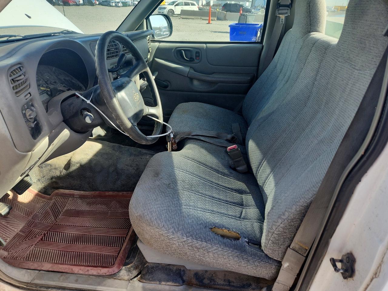 1999 Chevrolet S Truck S10 White vin: 1GCCS14X6XK234422
