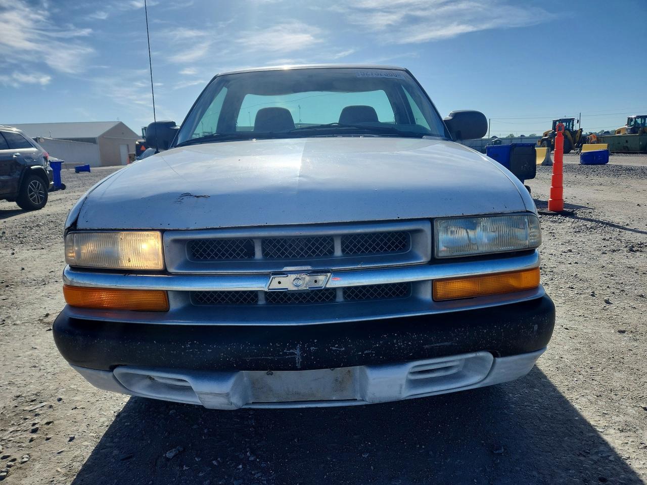 1999 Chevrolet S Truck S10 White vin: 1GCCS14X6XK234422