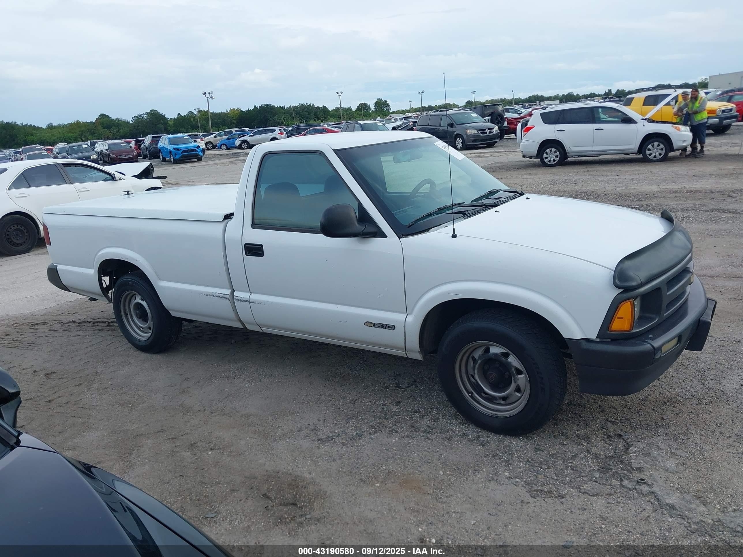 1996 Chevrolet S Truck S10 White vin: 1GCCS14X7T8218351