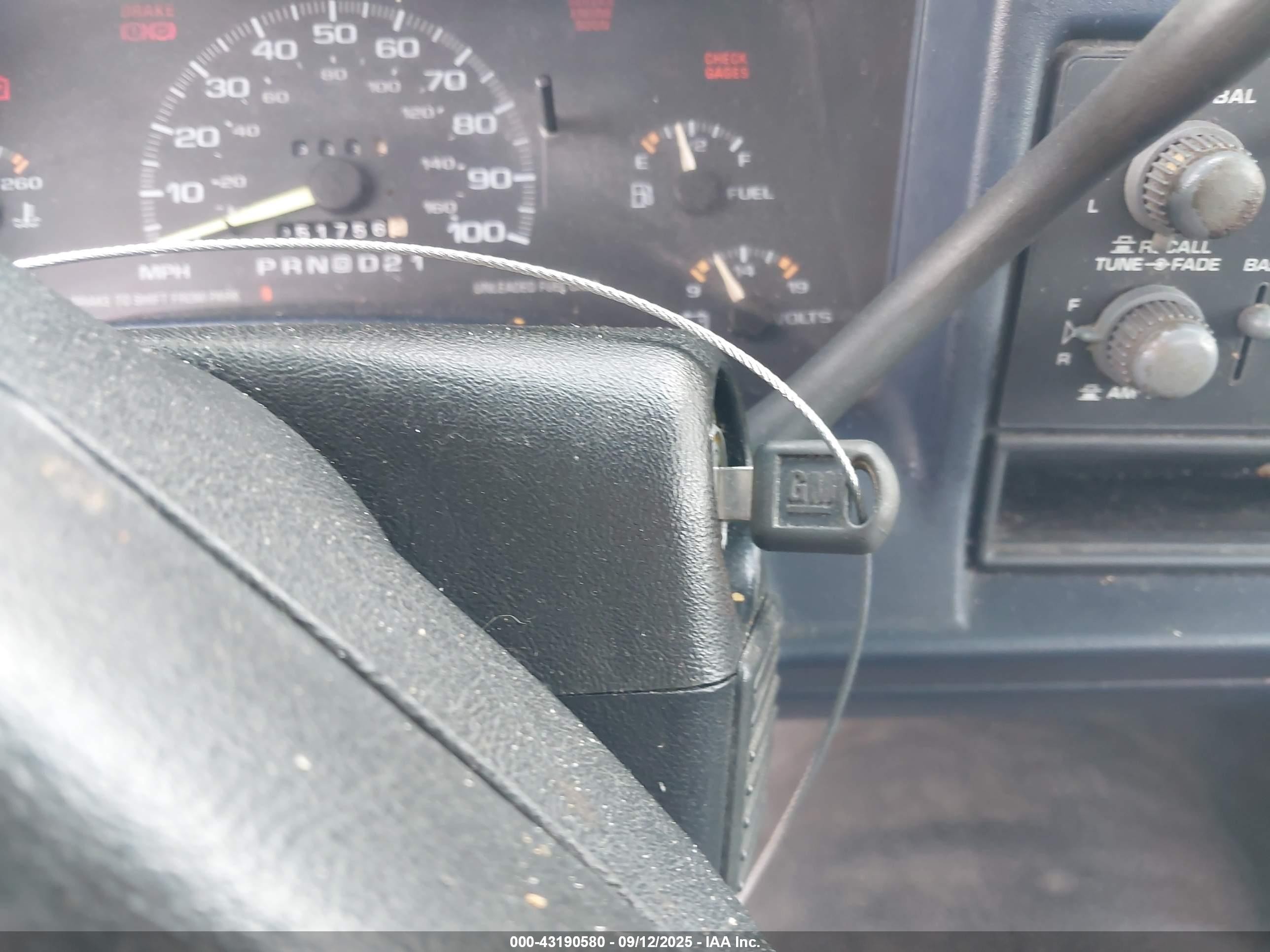 1996 Chevrolet S Truck S10 White vin: 1GCCS14X7T8218351